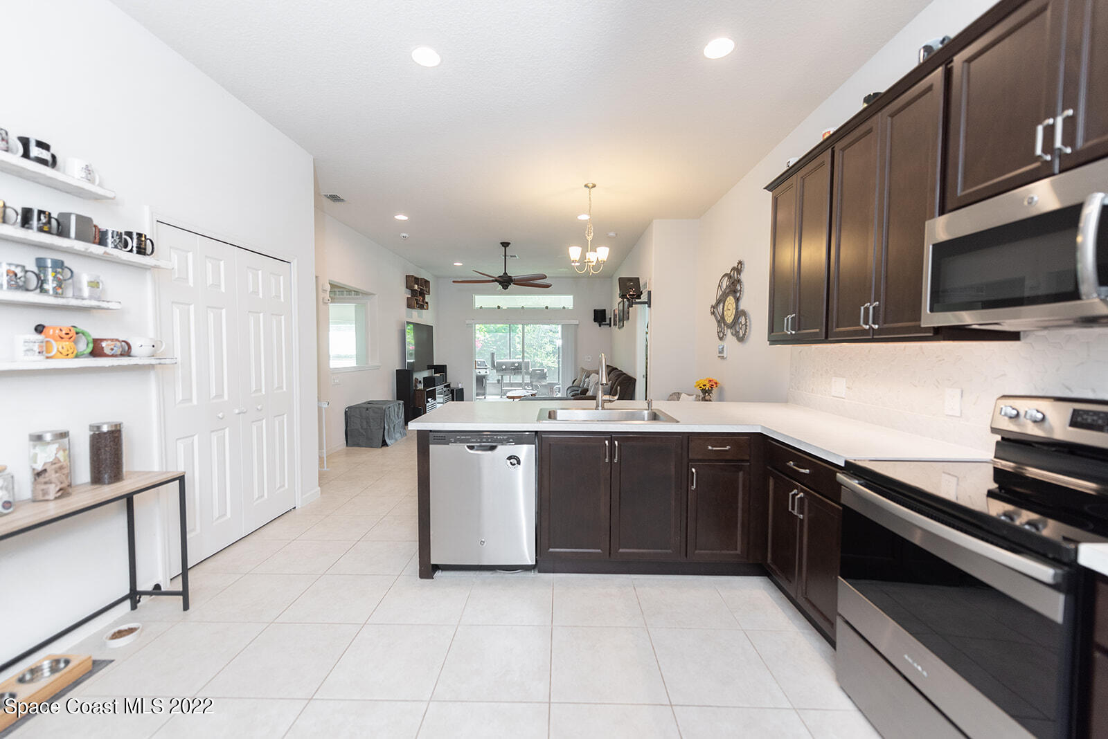 2515 Marquez Avenue SE