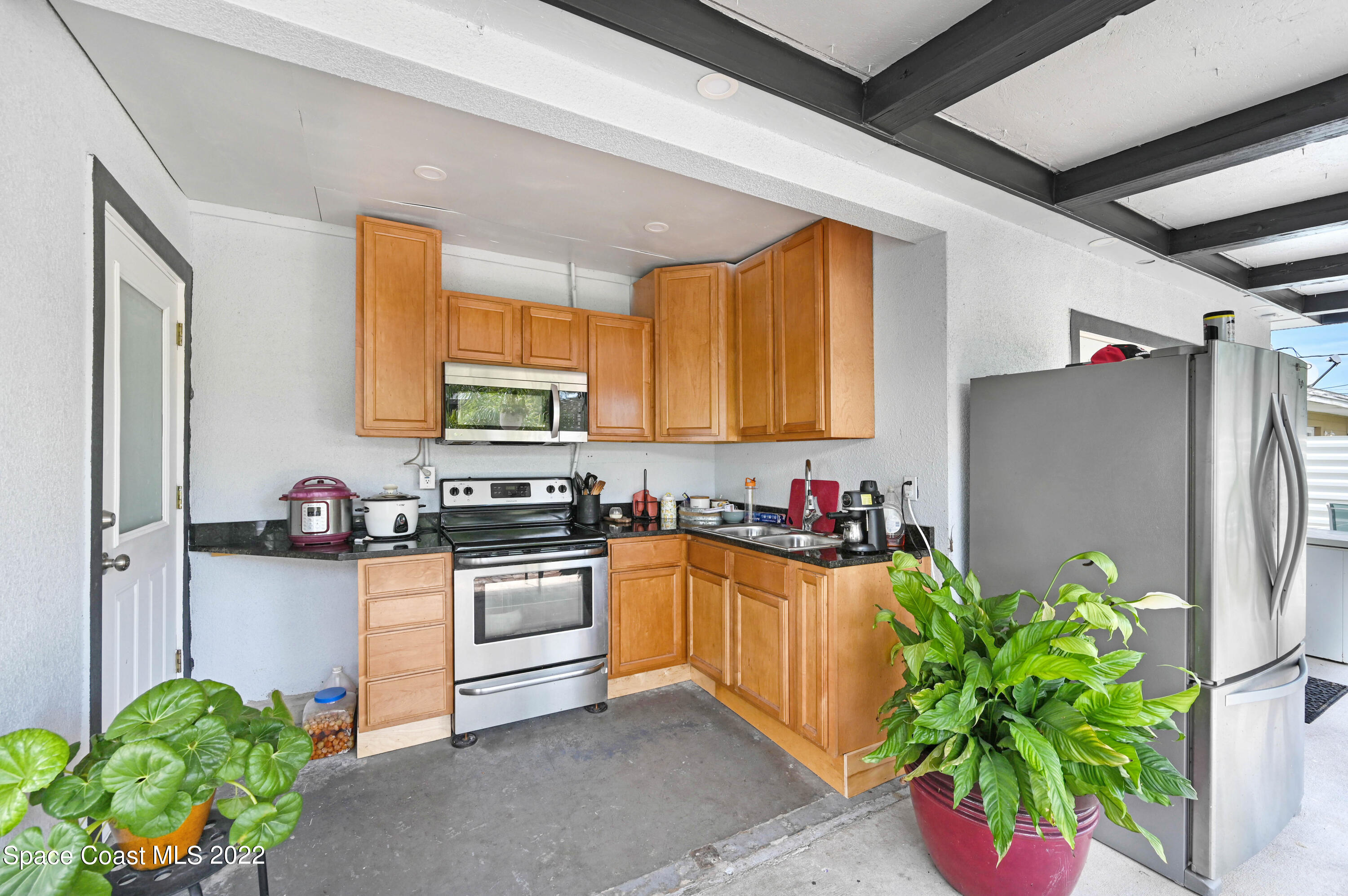 2629 Merry Lane