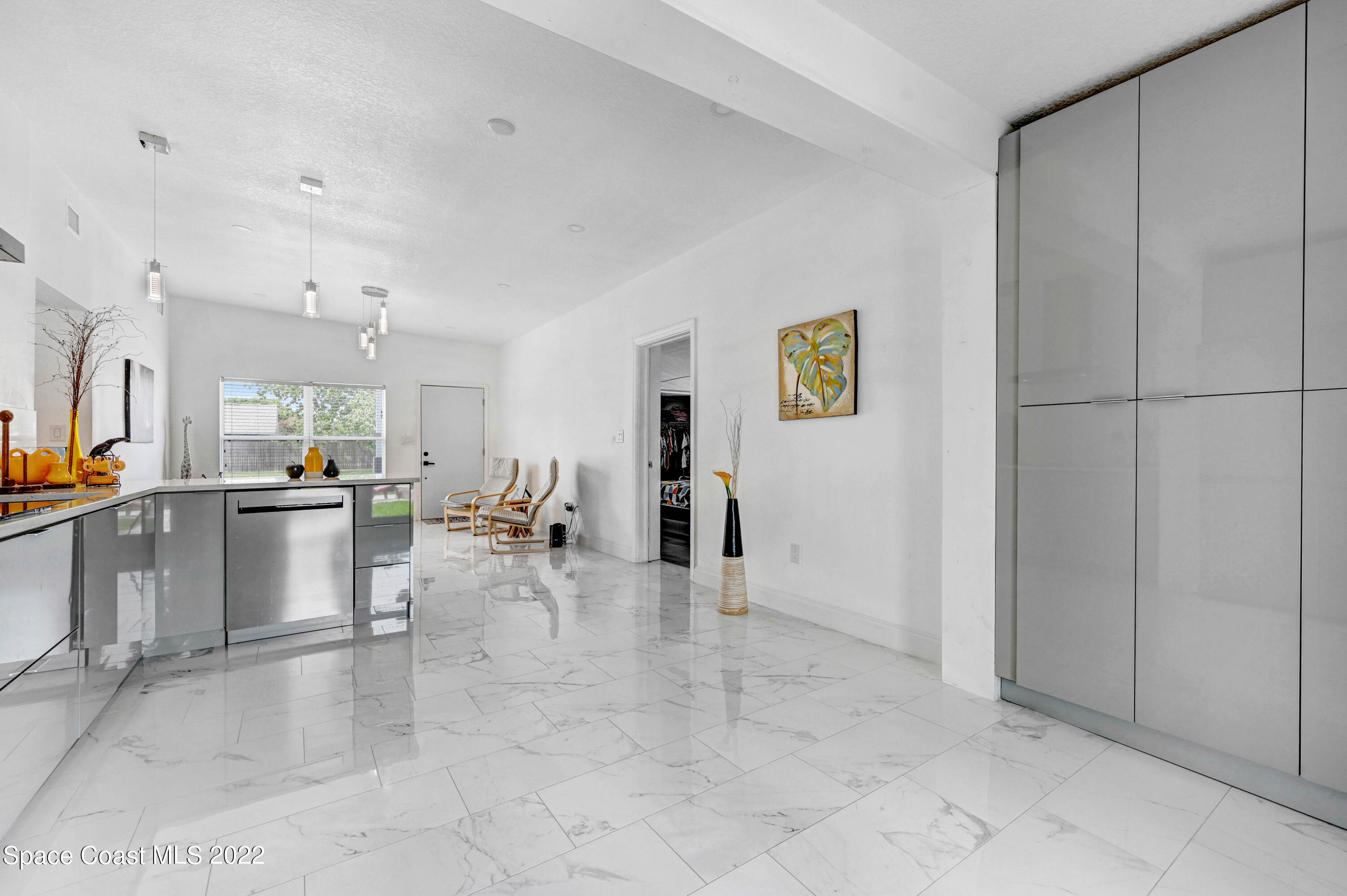 2629 Merry Lane