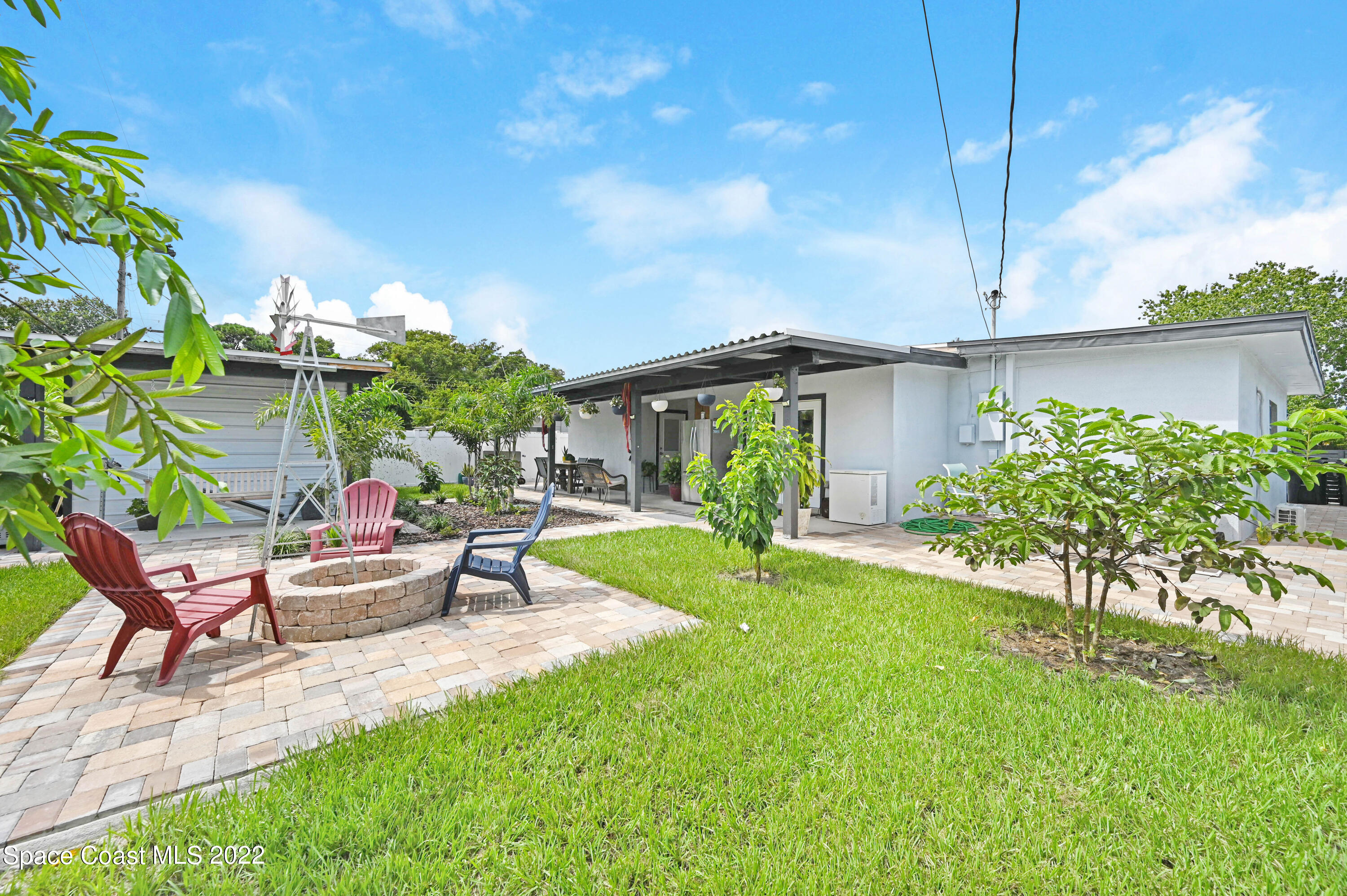 2629 Merry Lane