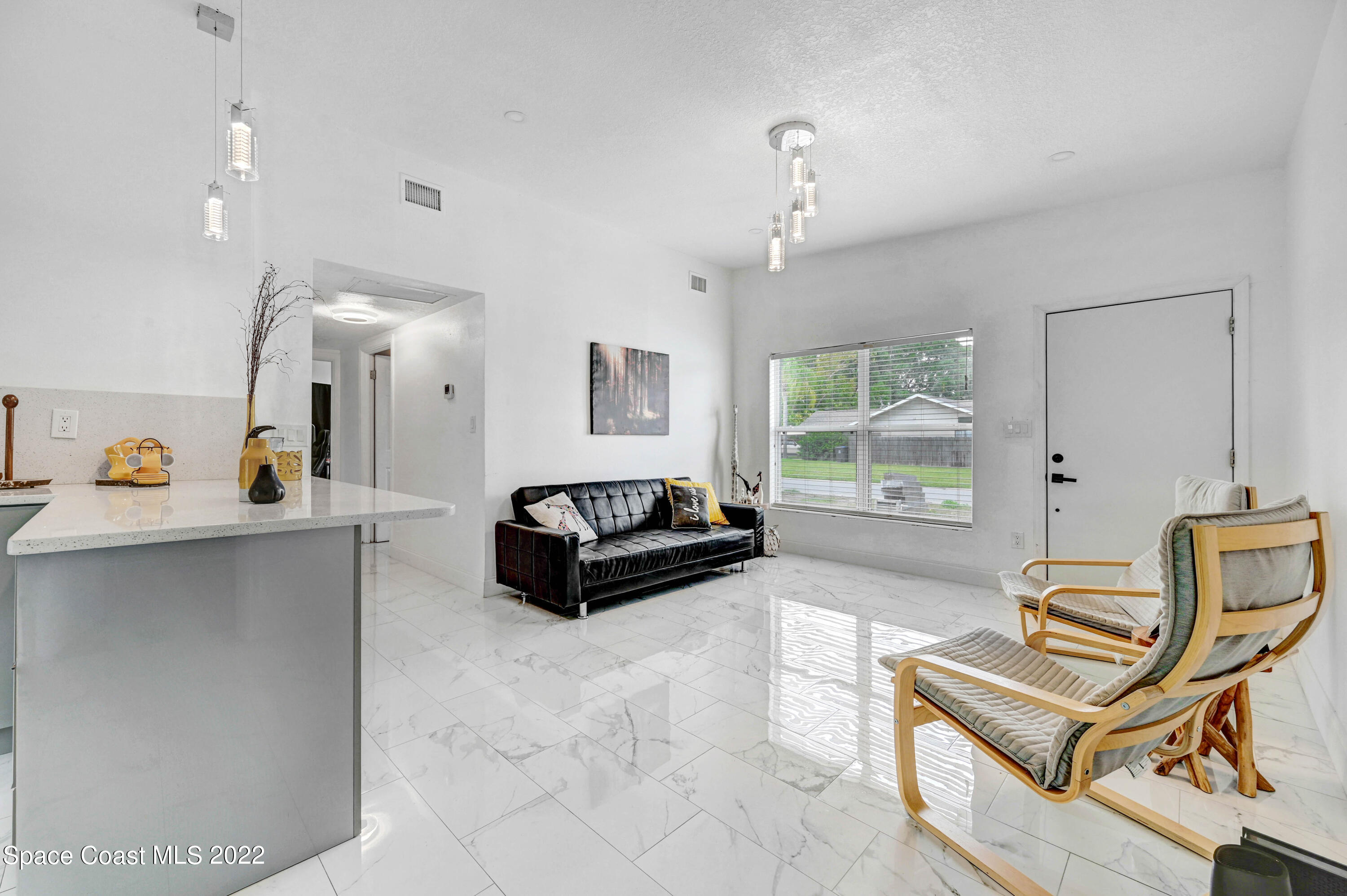 2629 Merry Lane