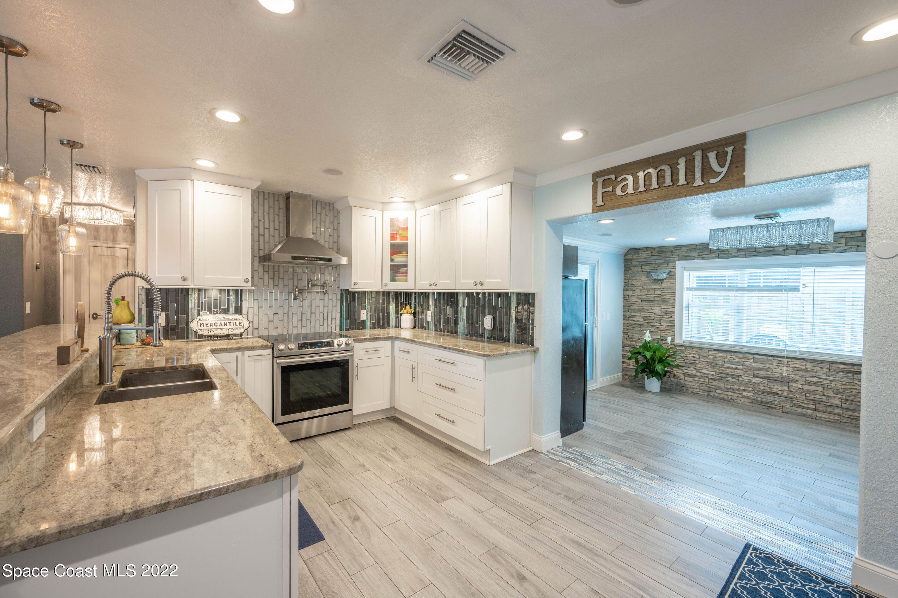 1435 Lakewood Drive
