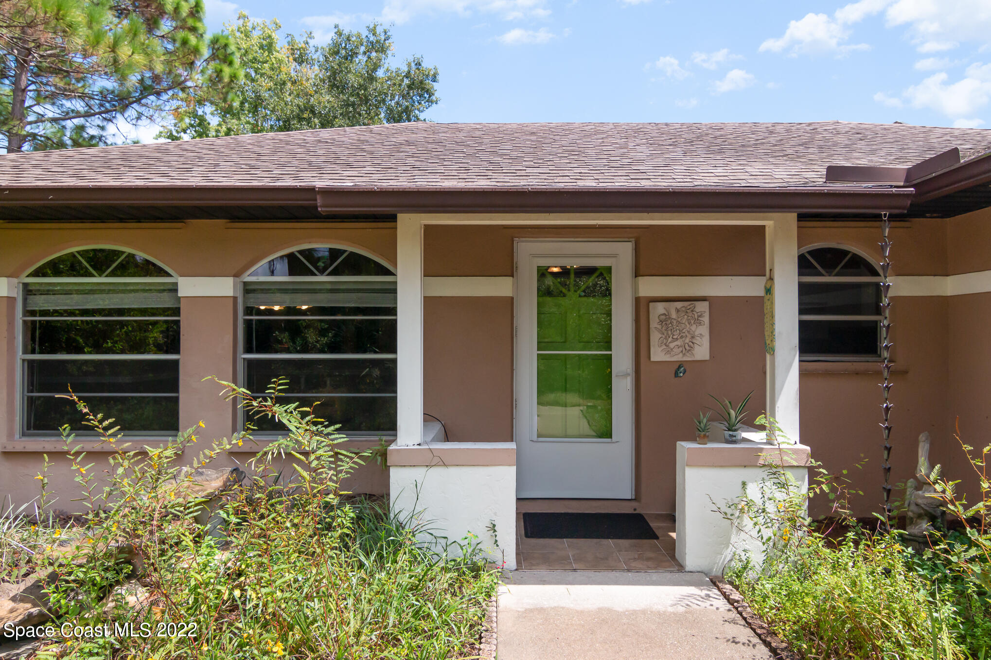 410 Lemon Grove Avenue