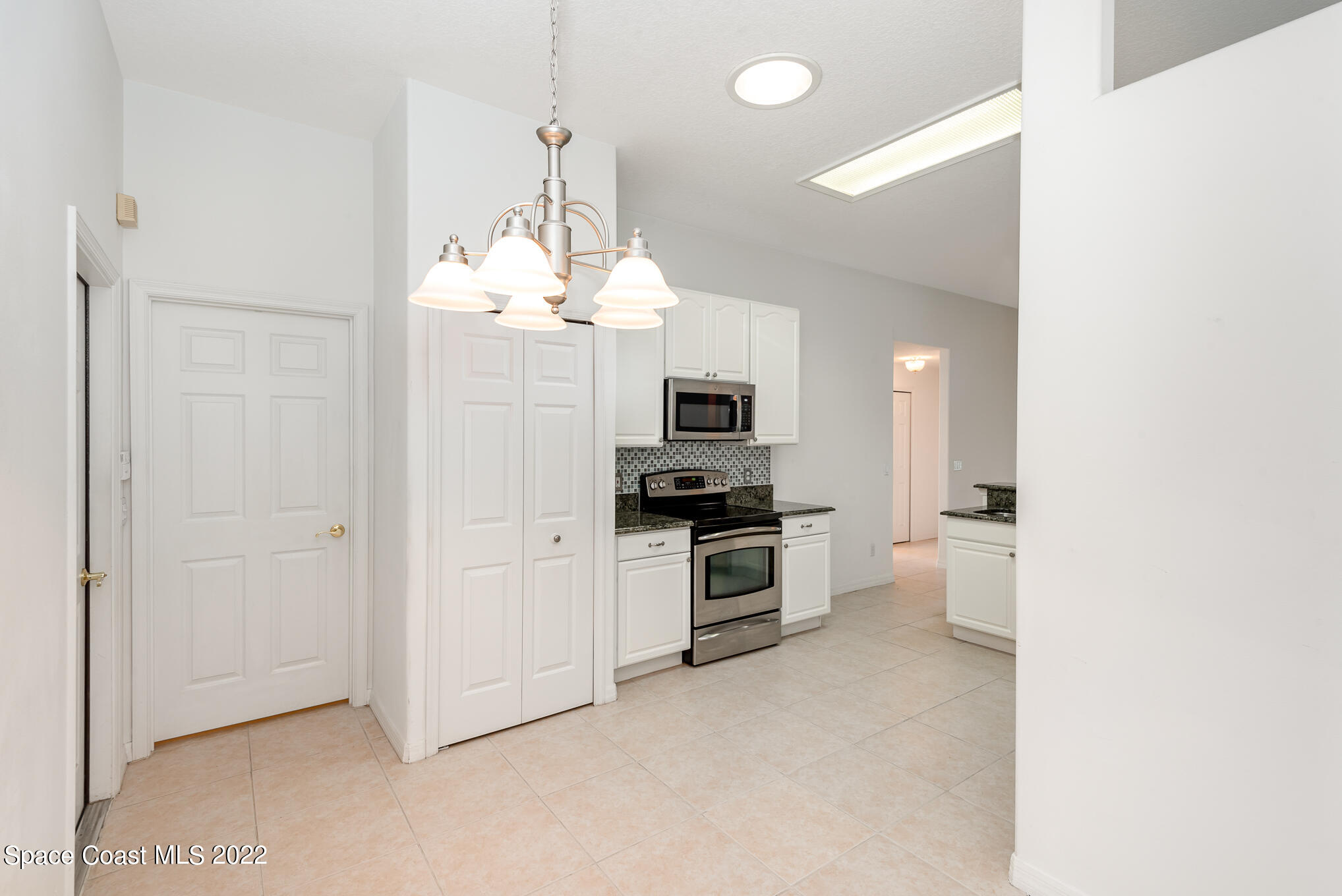 1033 Bainbury Lane