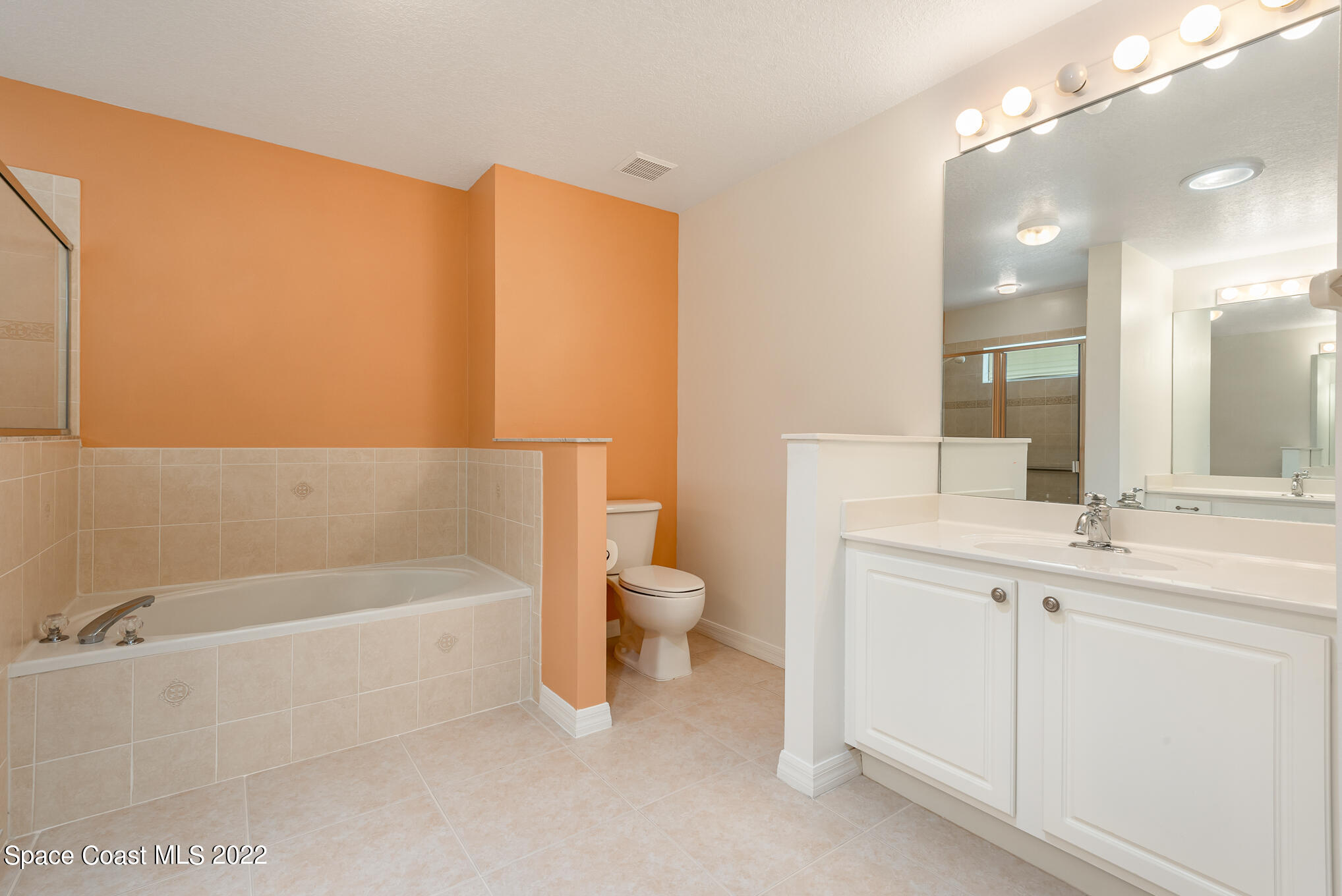 1033 Bainbury Lane