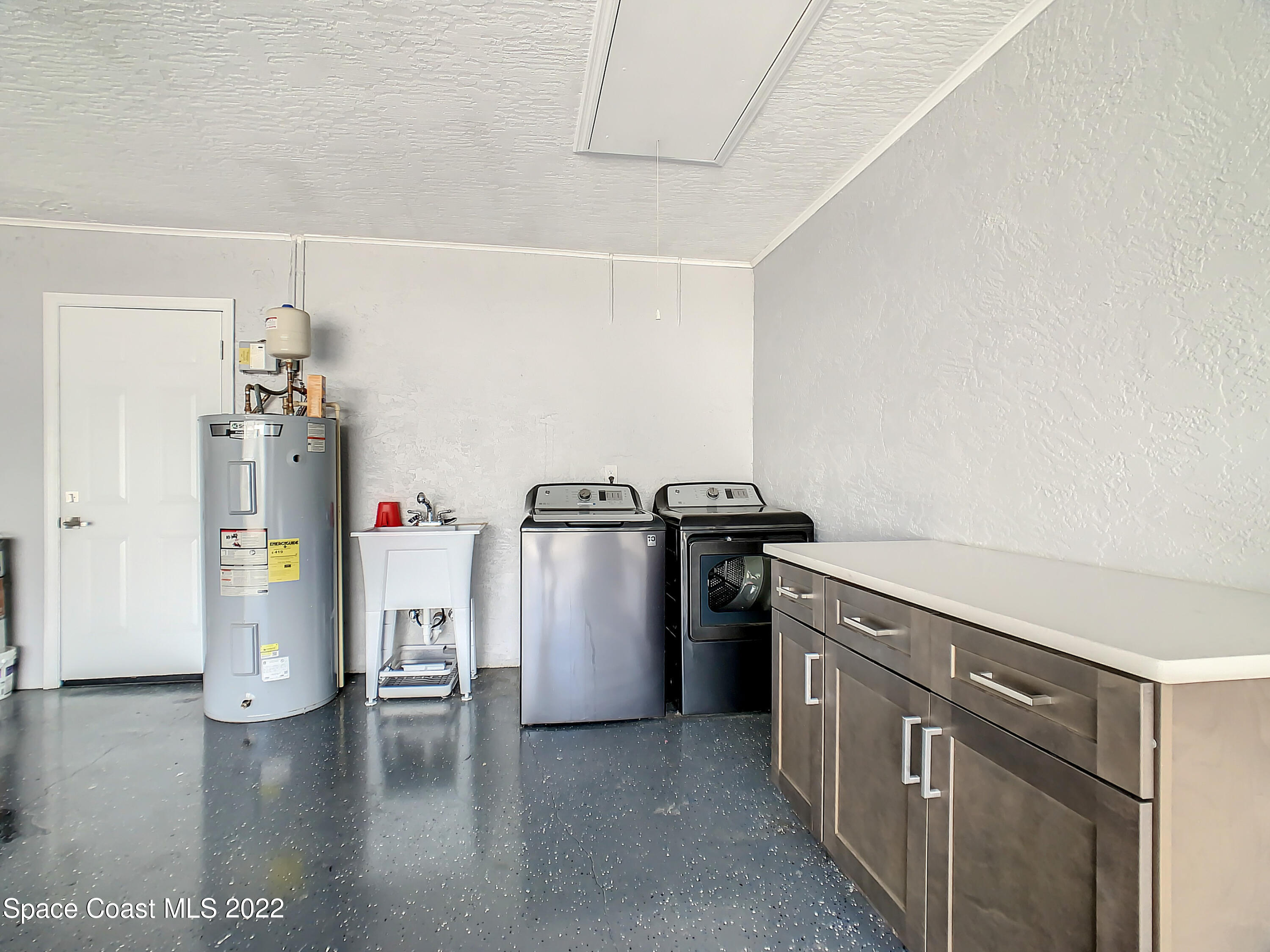 911 Castle Pines Court