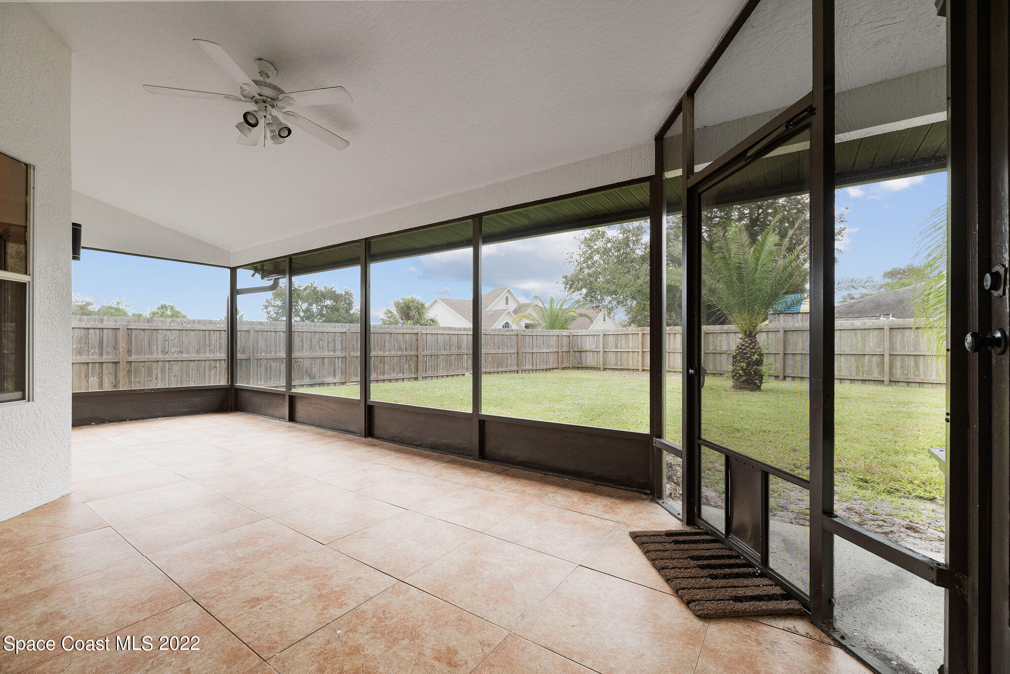 960 Falls Trail