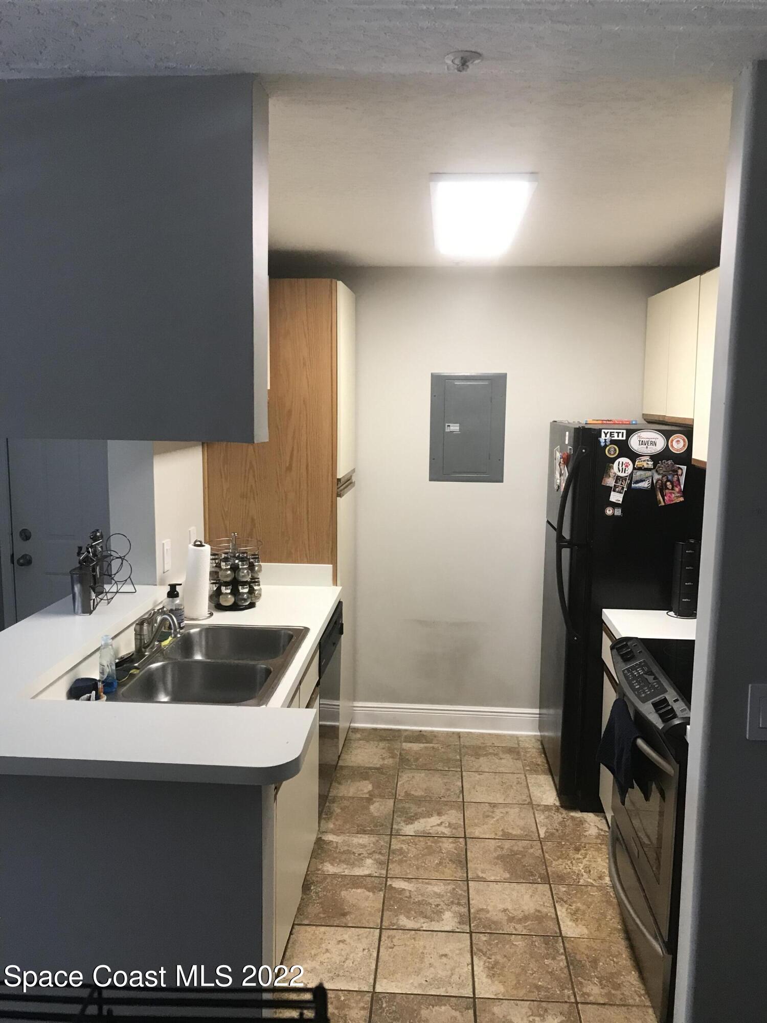 7667 N Wickham Road, 211