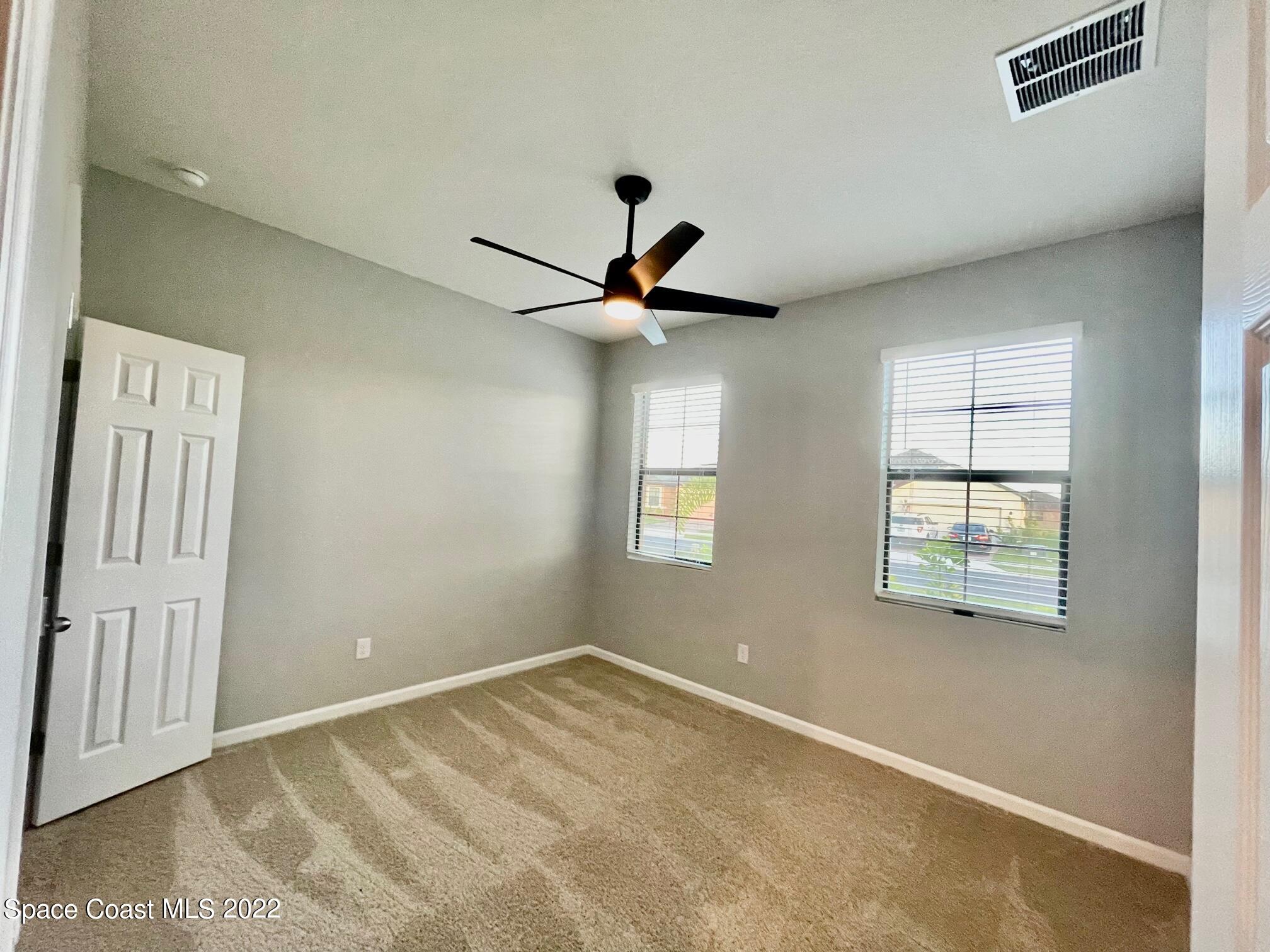 644 Old Country SE