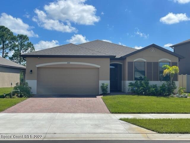 644 Old Country SE
