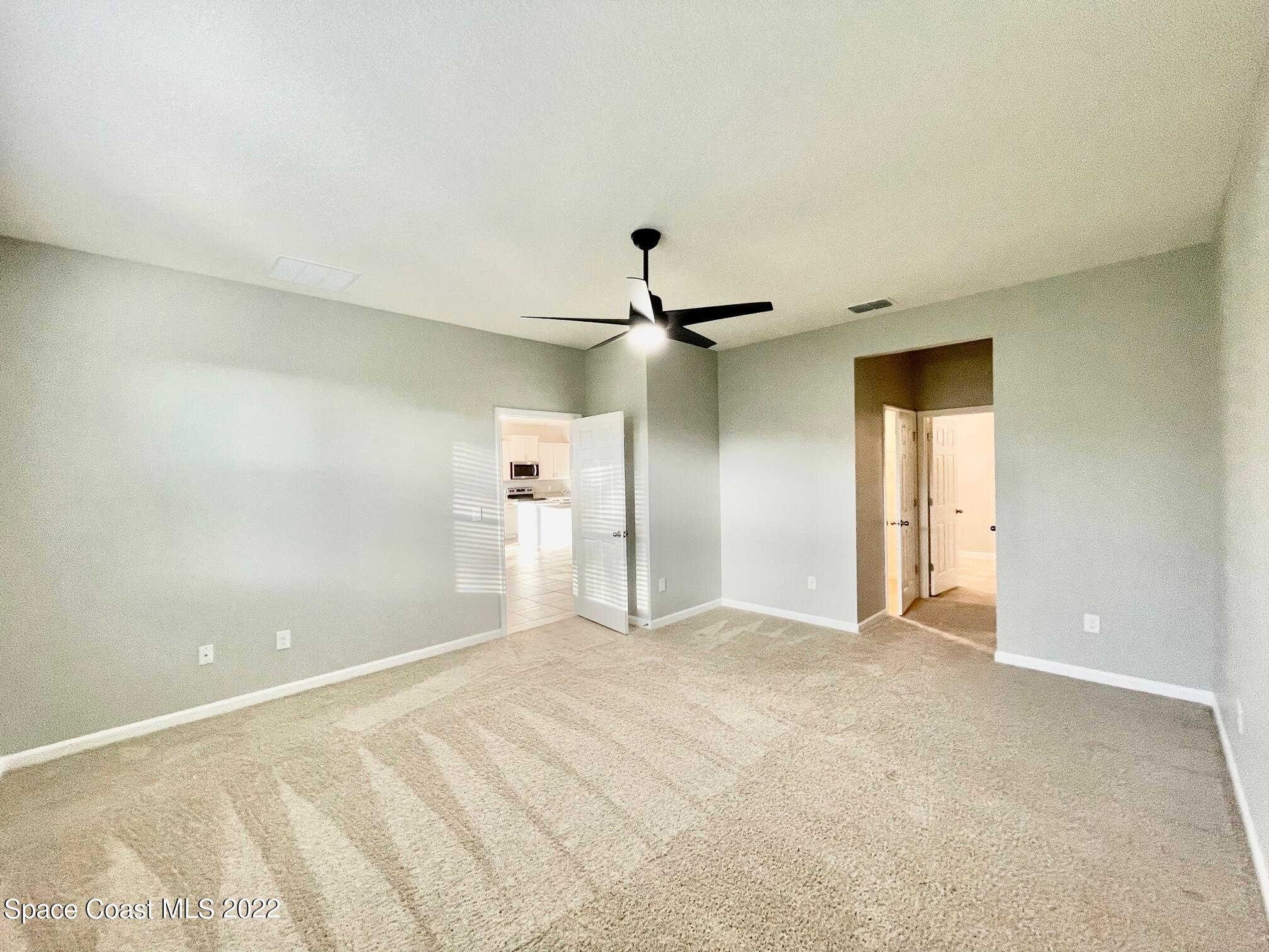 644 Old Country SE