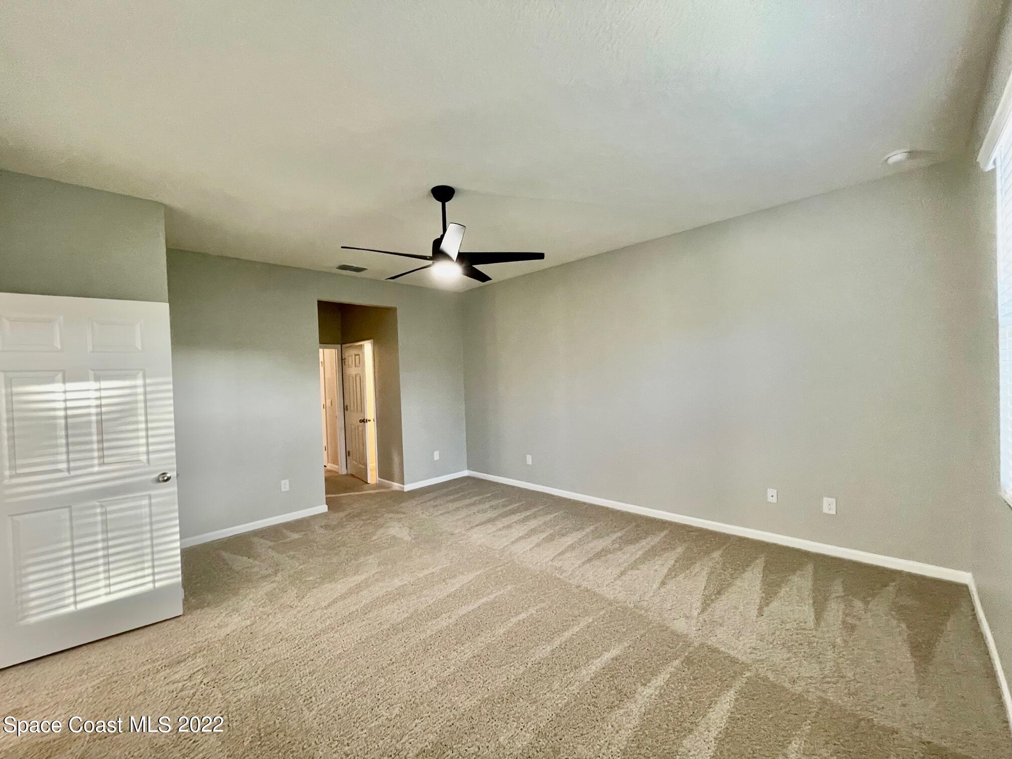 644 Old Country SE