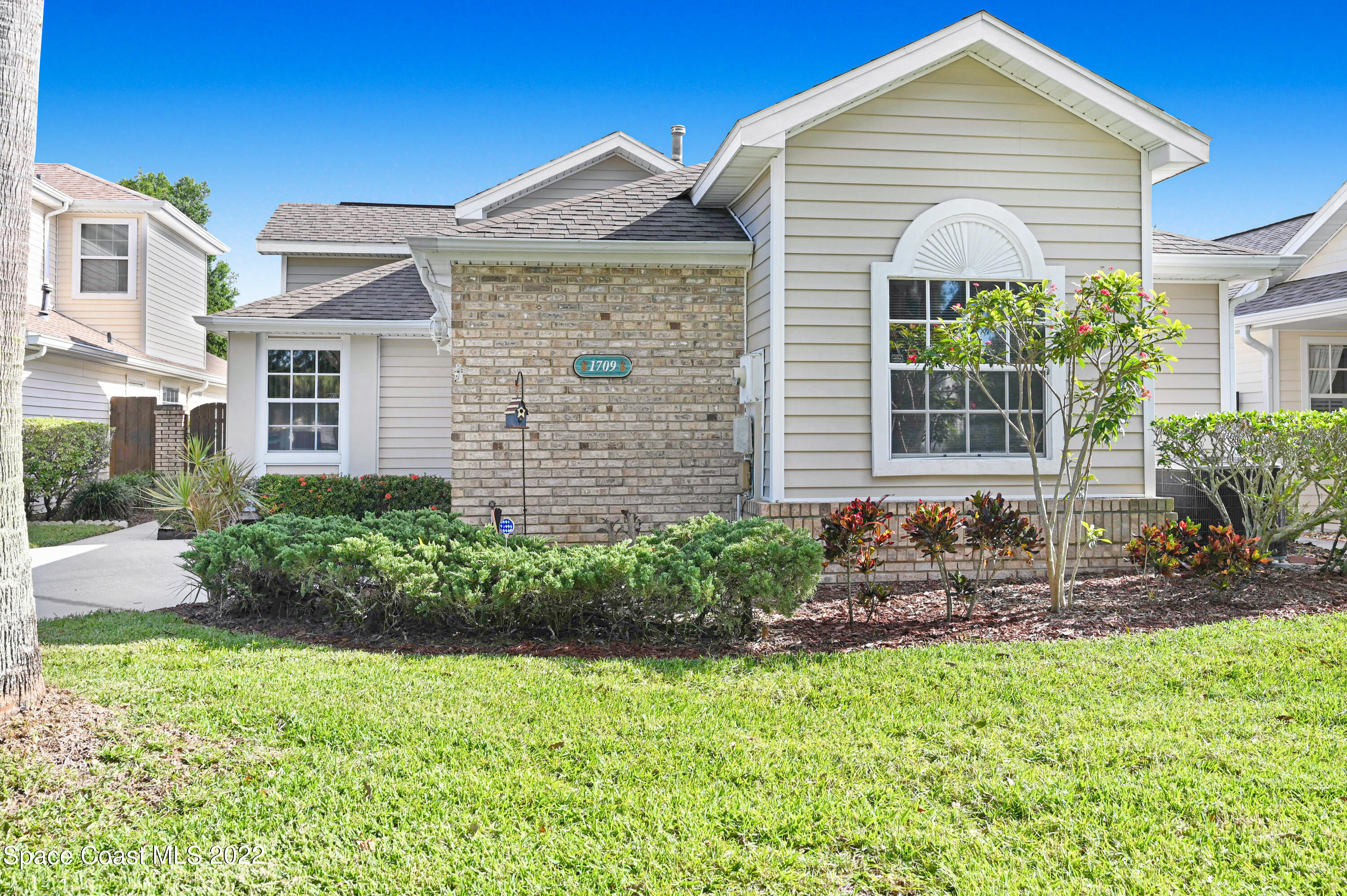 1709 Pine Valley Drive