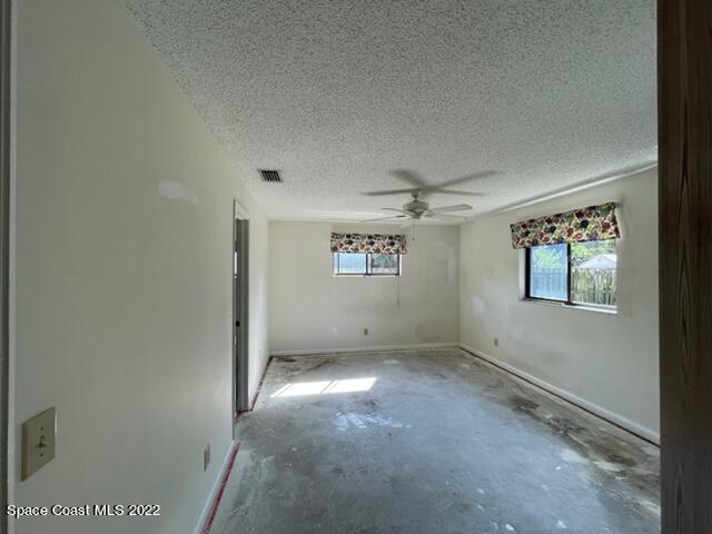 850 Young Avenue NW