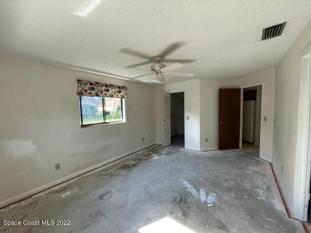 850 Young Avenue NW
