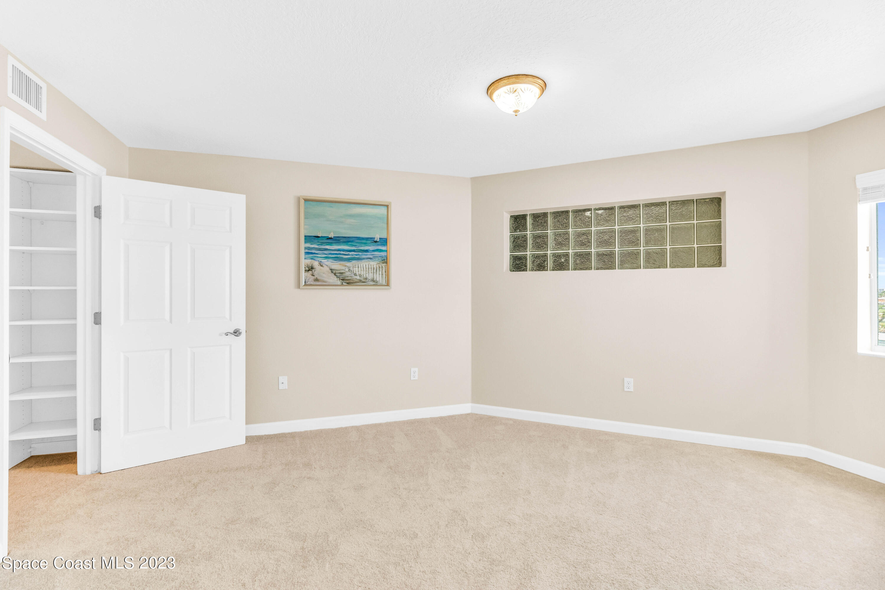 2875 N Highway A1a, 502