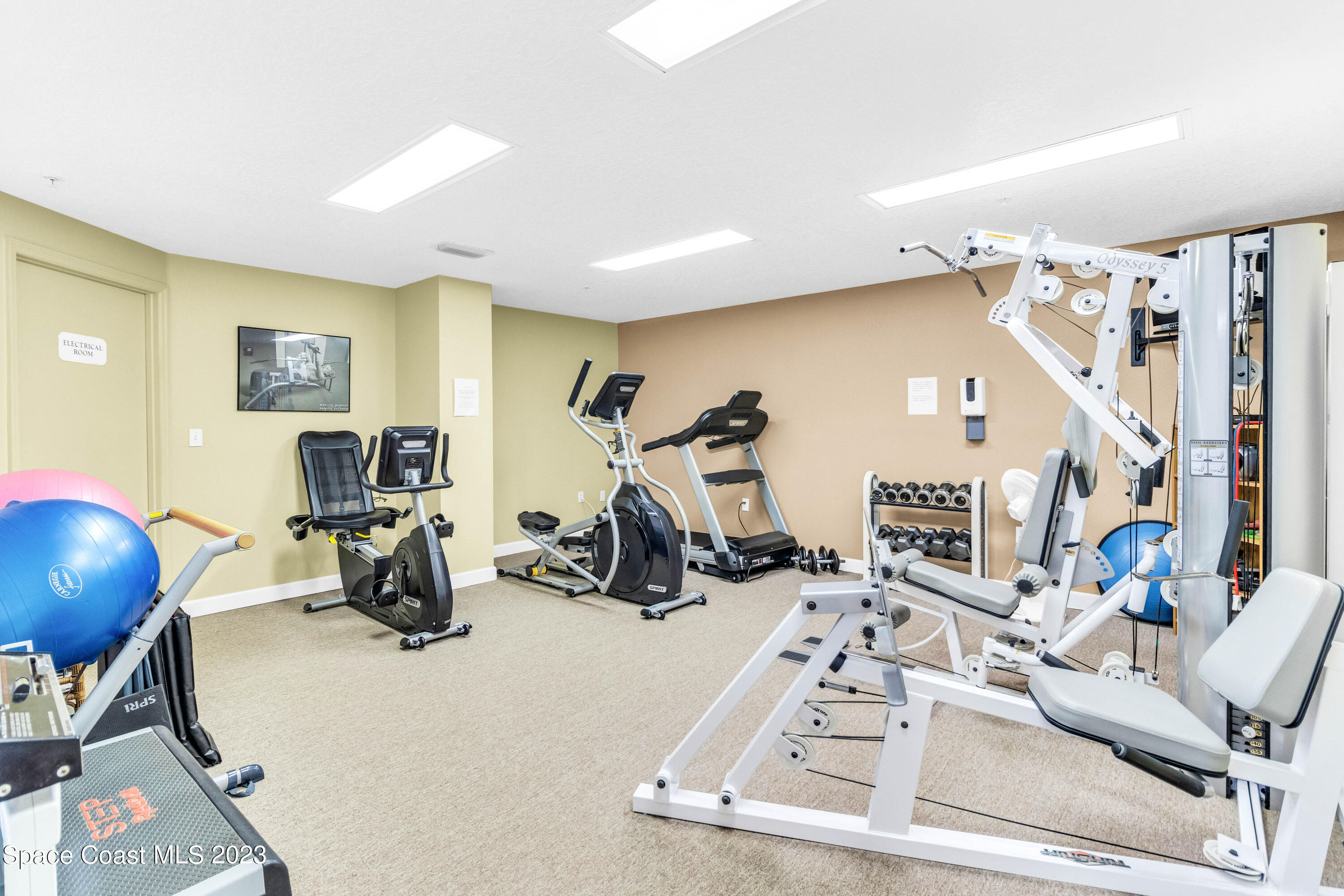 2875 N Highway A1a, 502