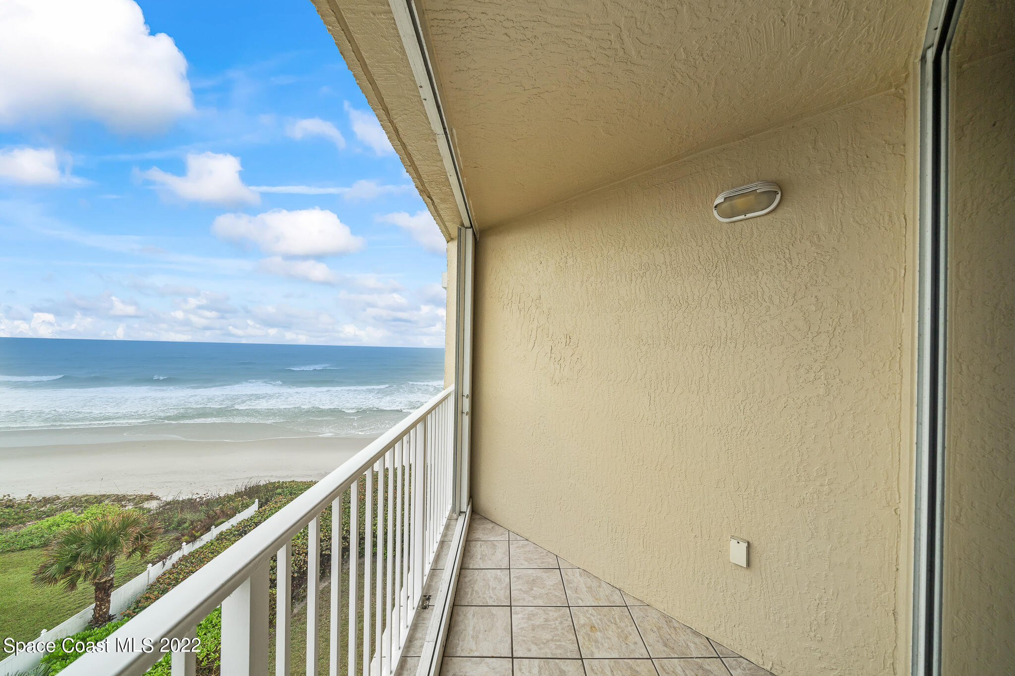 2875 N Highway A1a, 502