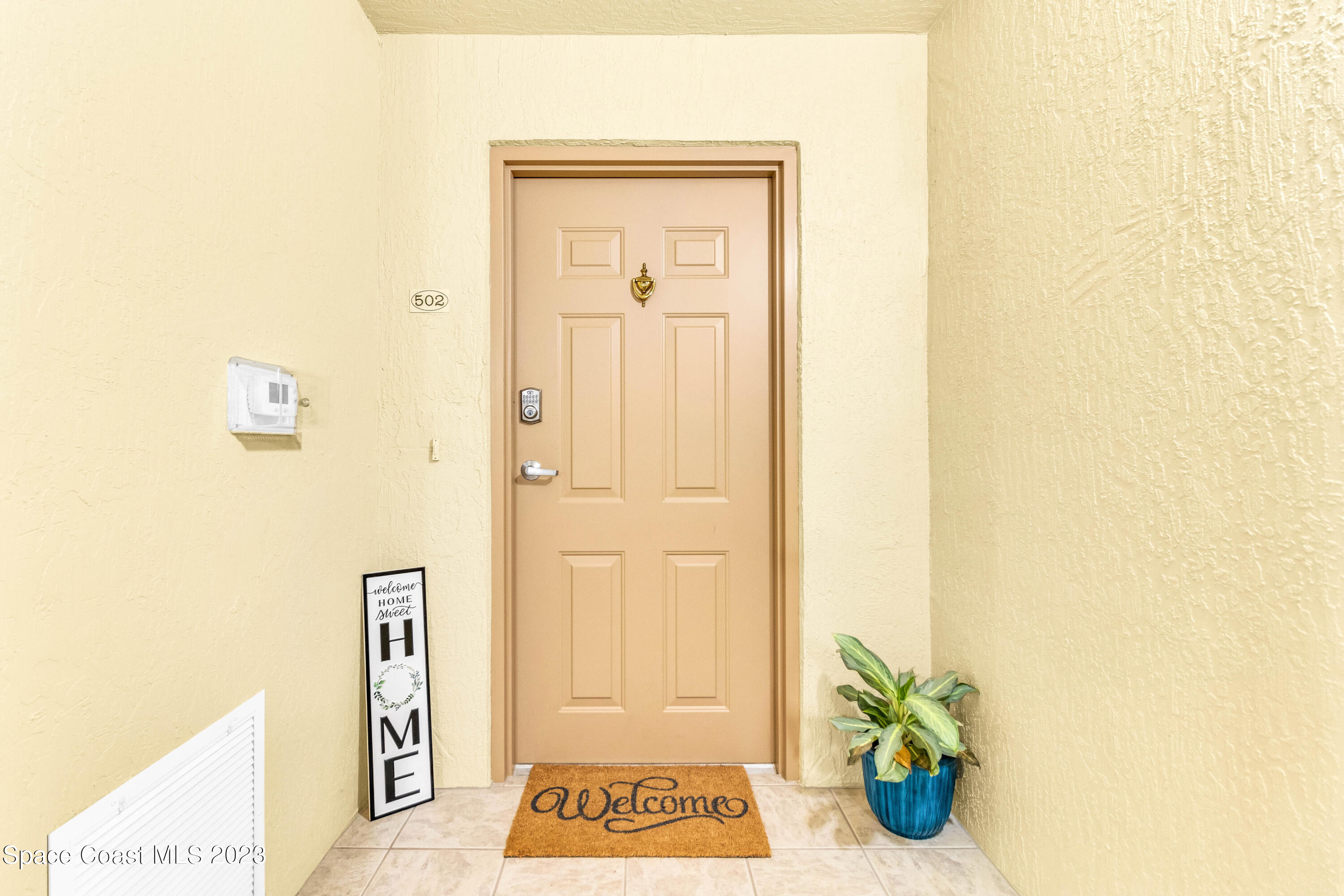 2875 N Highway A1a, 502