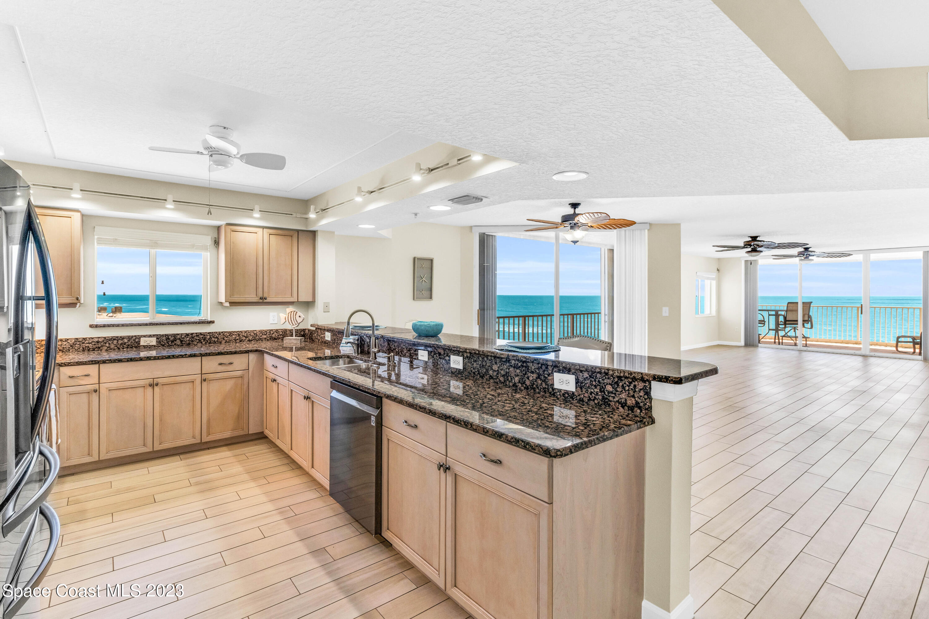 2875 N Highway A1a, 502