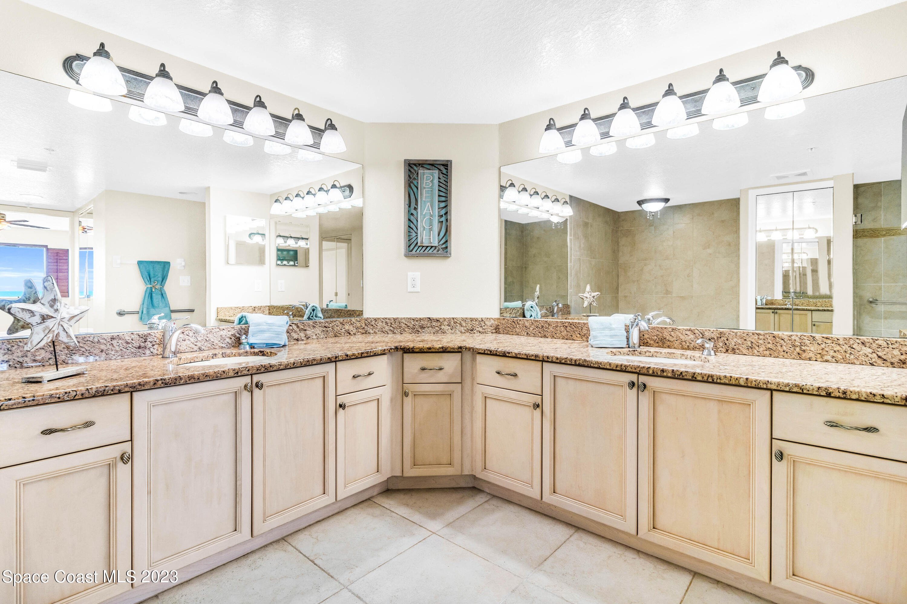 2875 N Highway A1a, 502