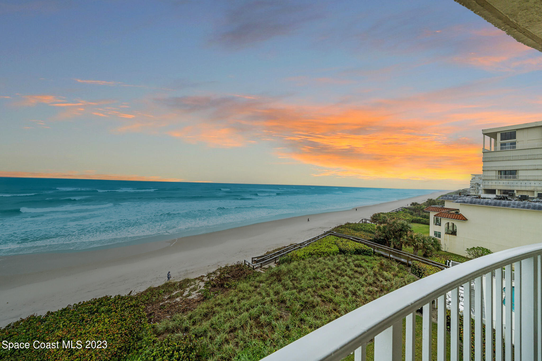 2875 N Highway A1a, 502
