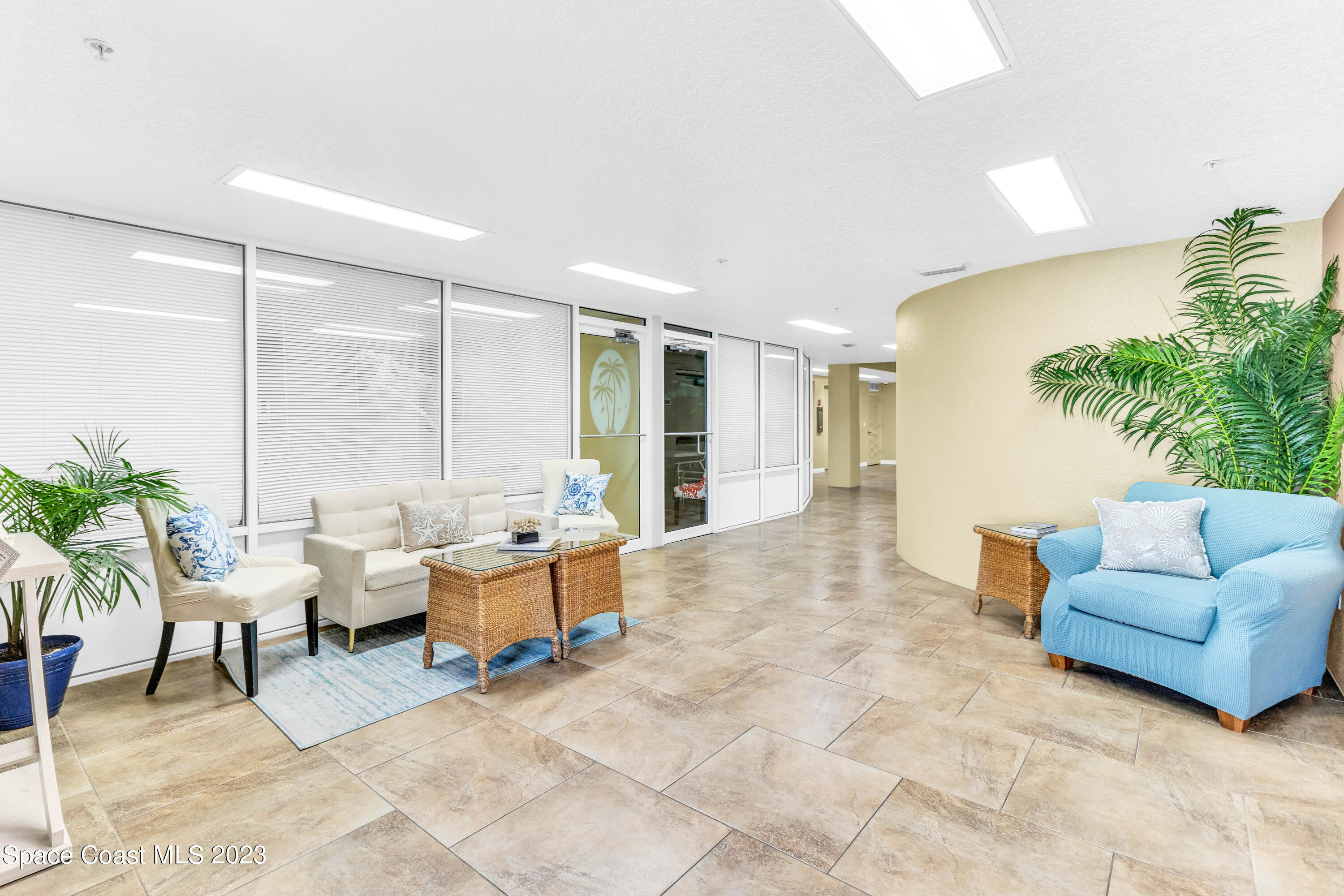 2875 N Highway A1a, 502