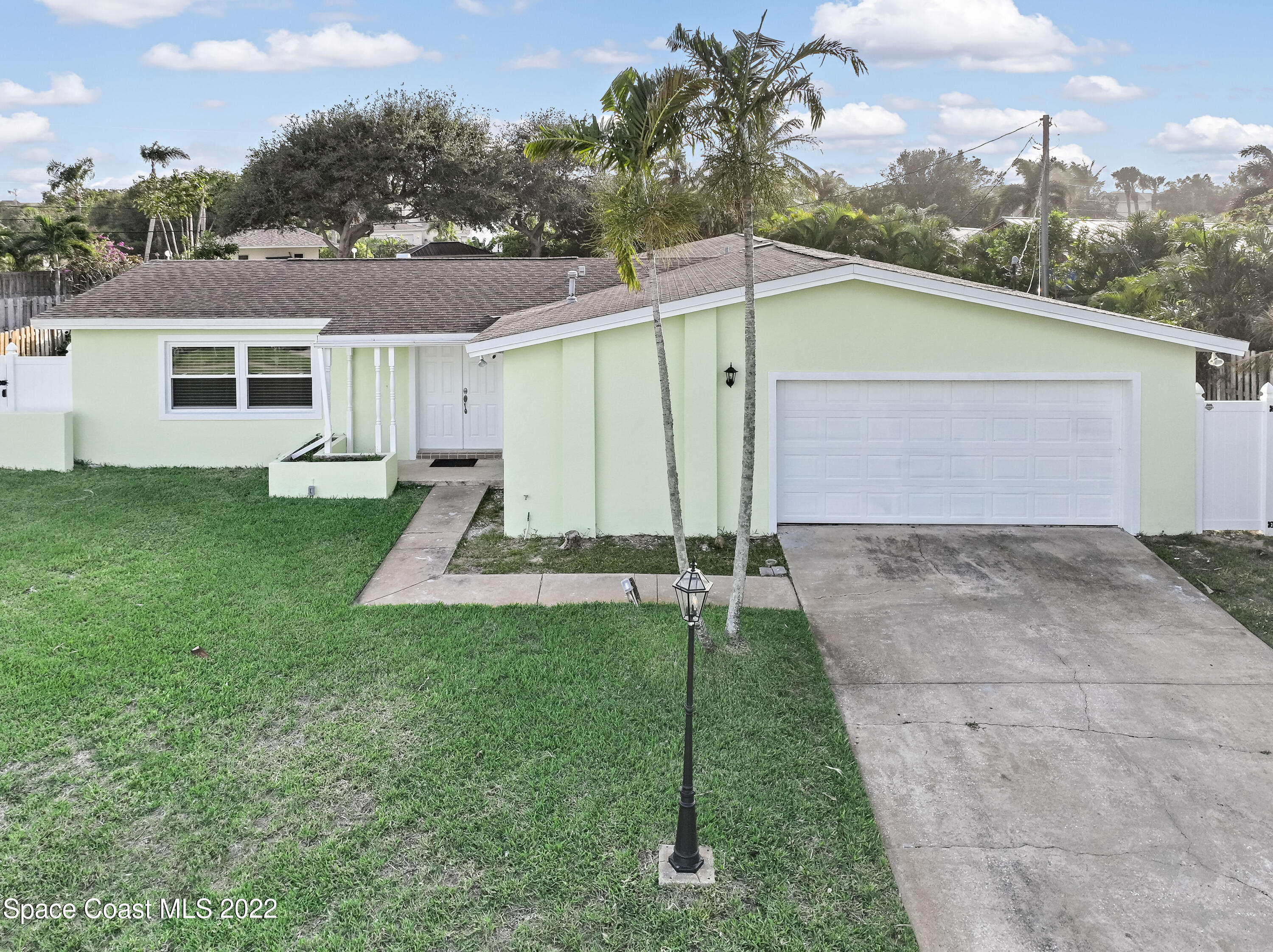915 Bluewater Drive
