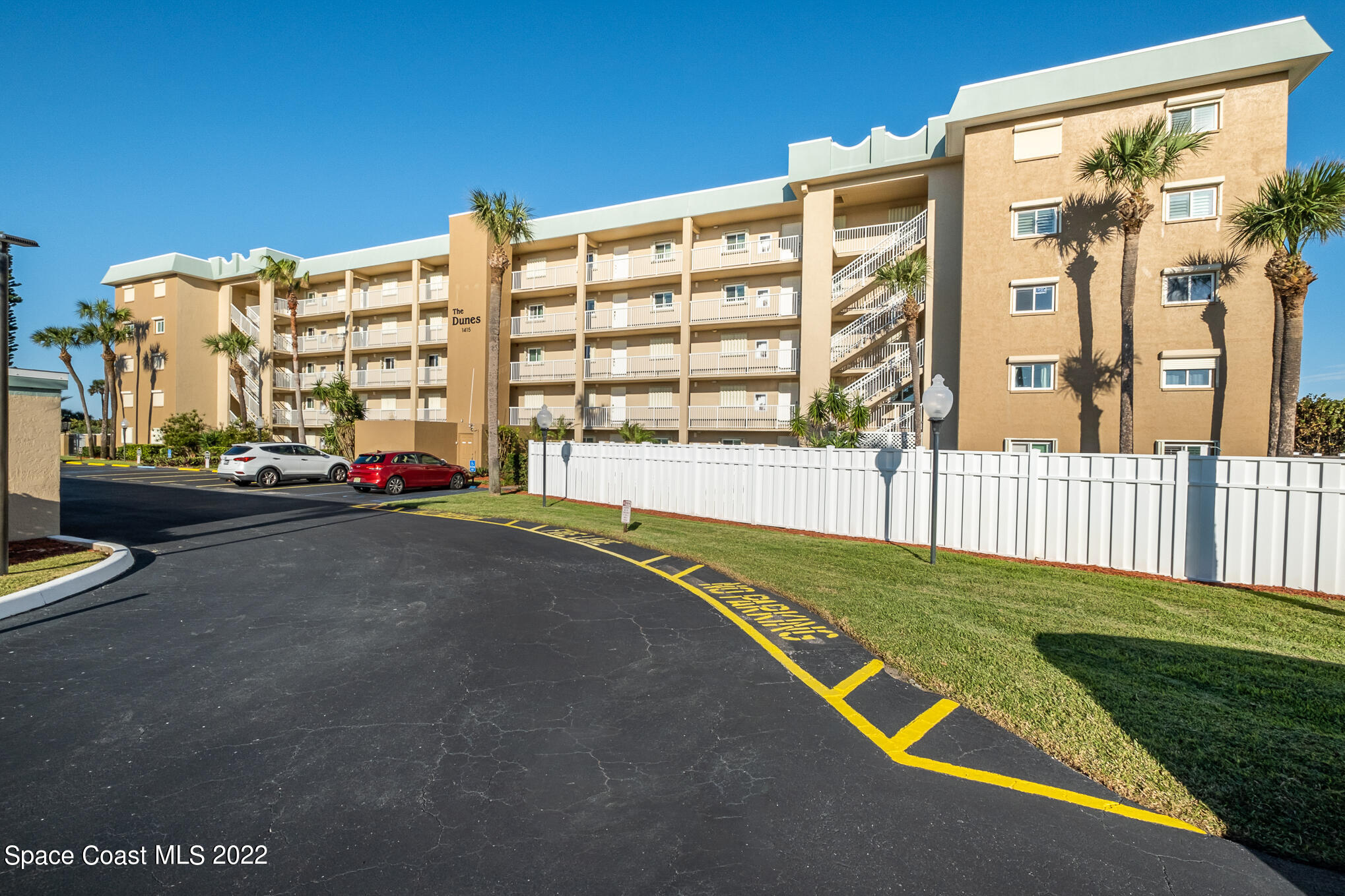 1415 N Highway A1a, 307