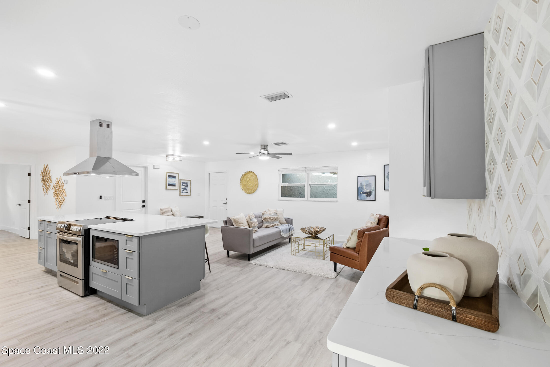 216 Rose Drive
