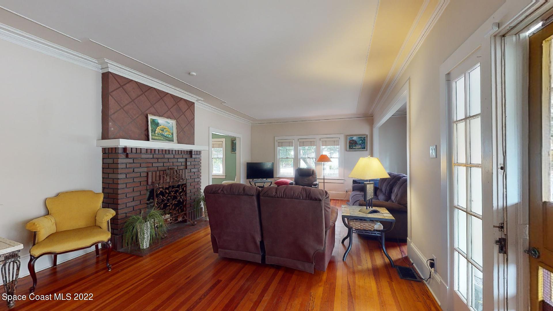 1296 Highland Avenue