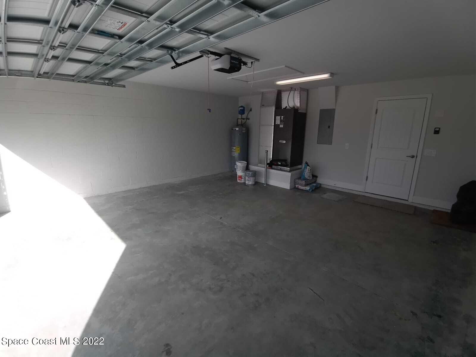 2437 Hagoplan Avenue SW, 31