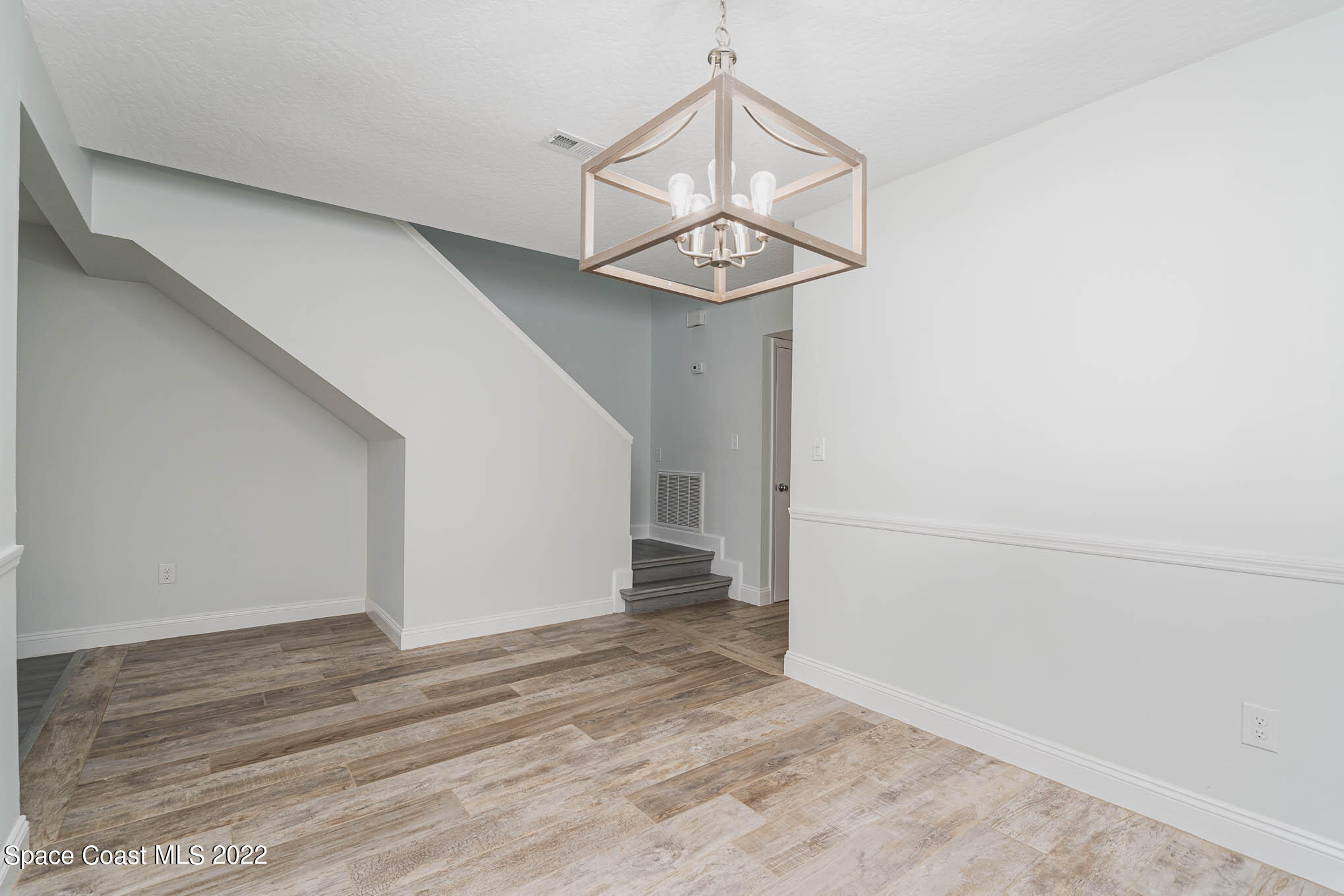 128 Palmetto Avenue, 31