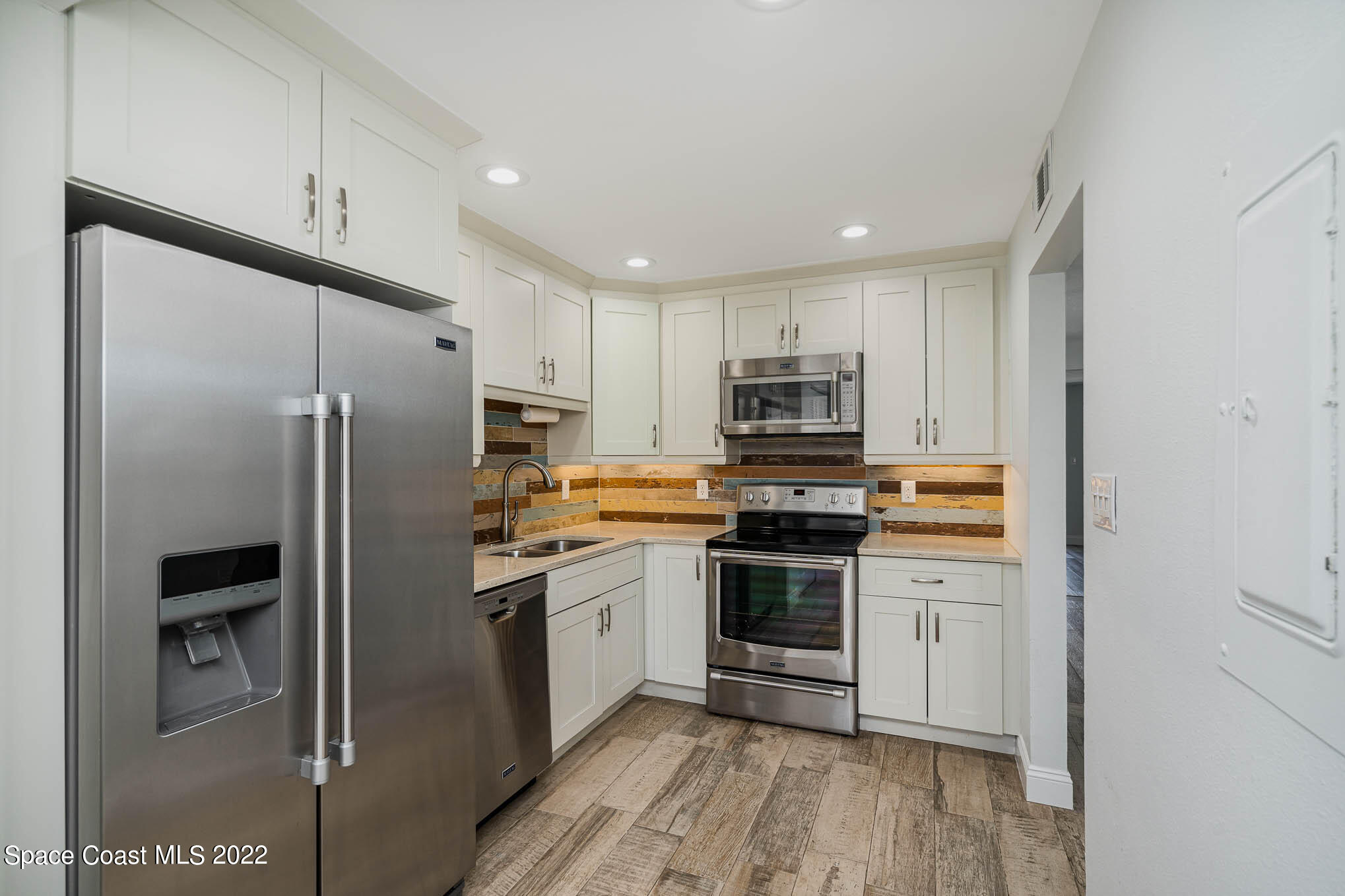128 Palmetto Avenue, 31