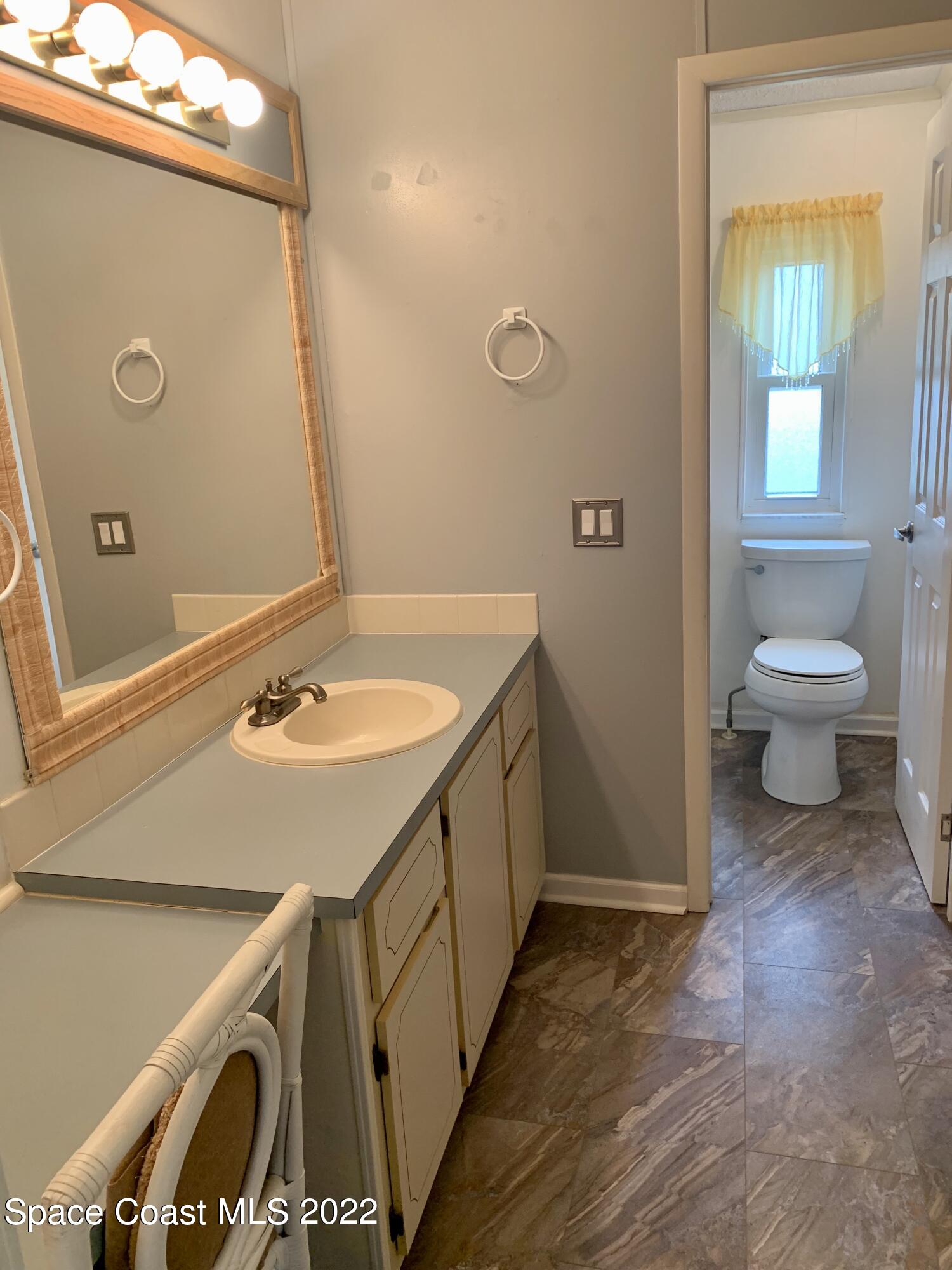936 Periwinkle Circle