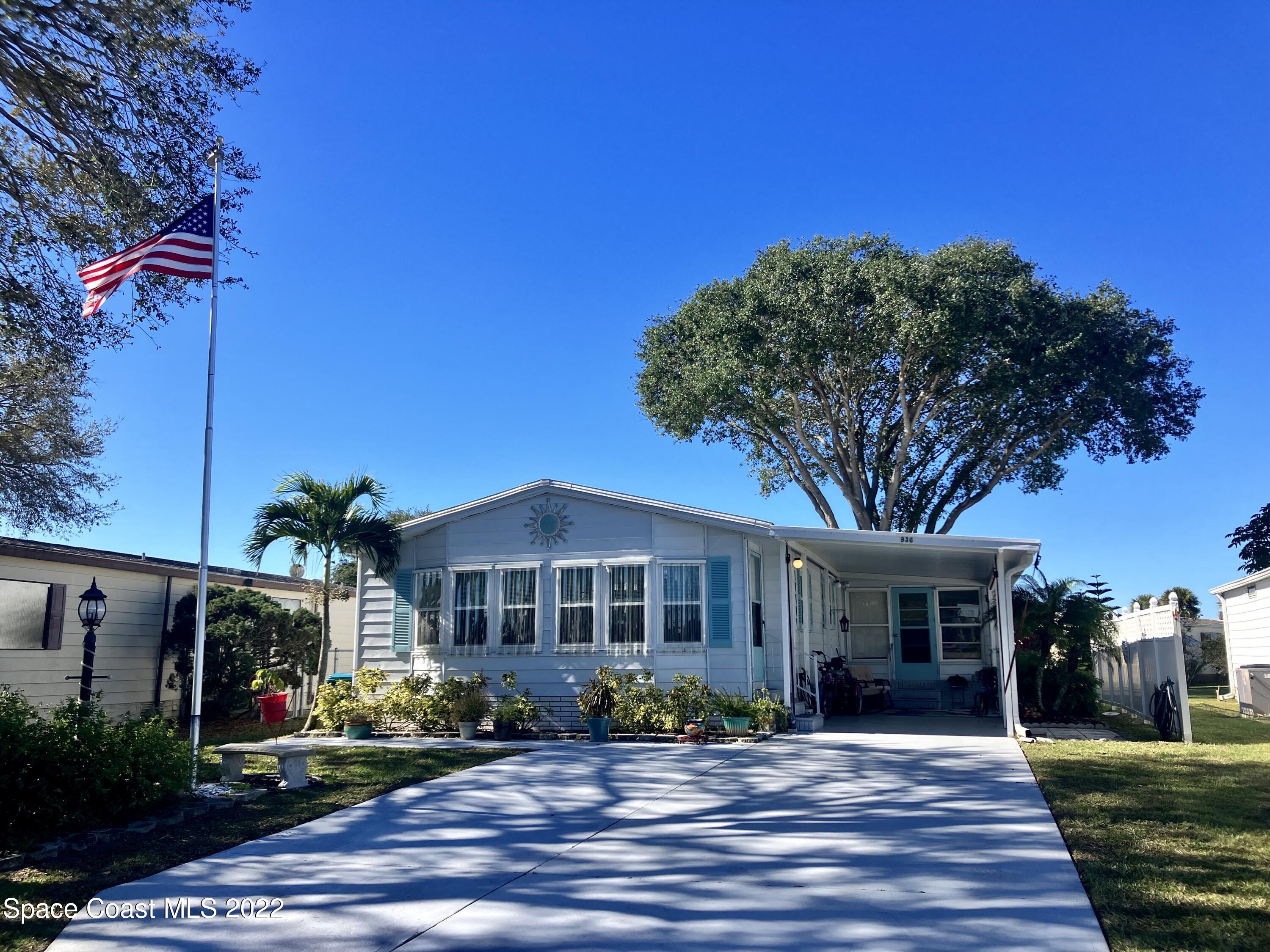 936 Periwinkle Circle