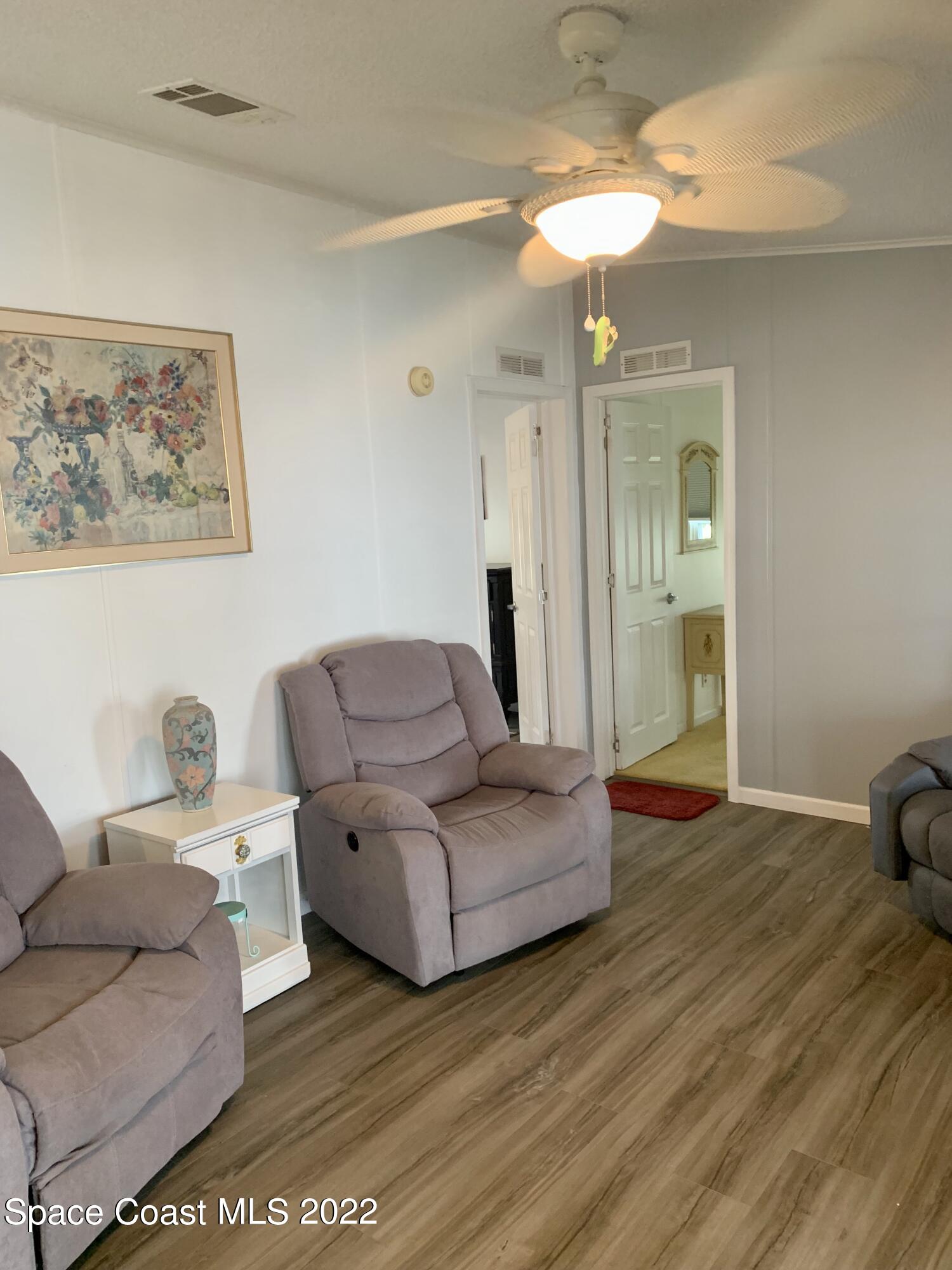 936 Periwinkle Circle