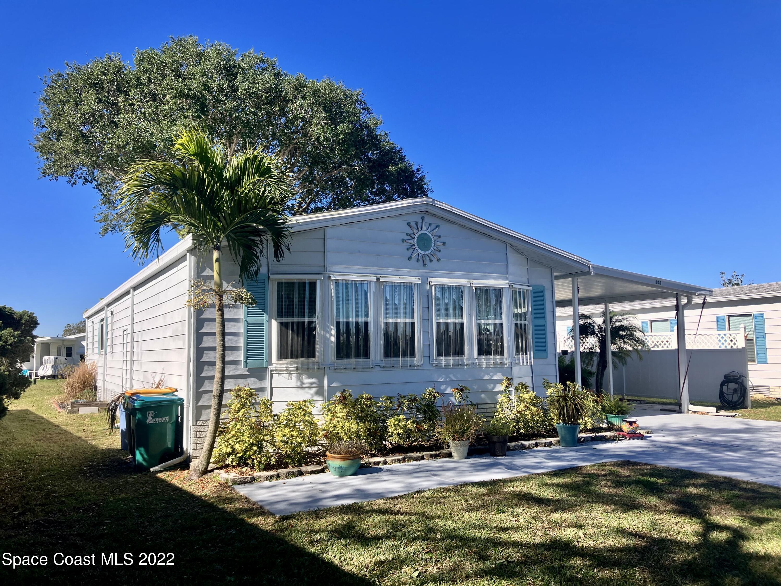 936 Periwinkle Circle