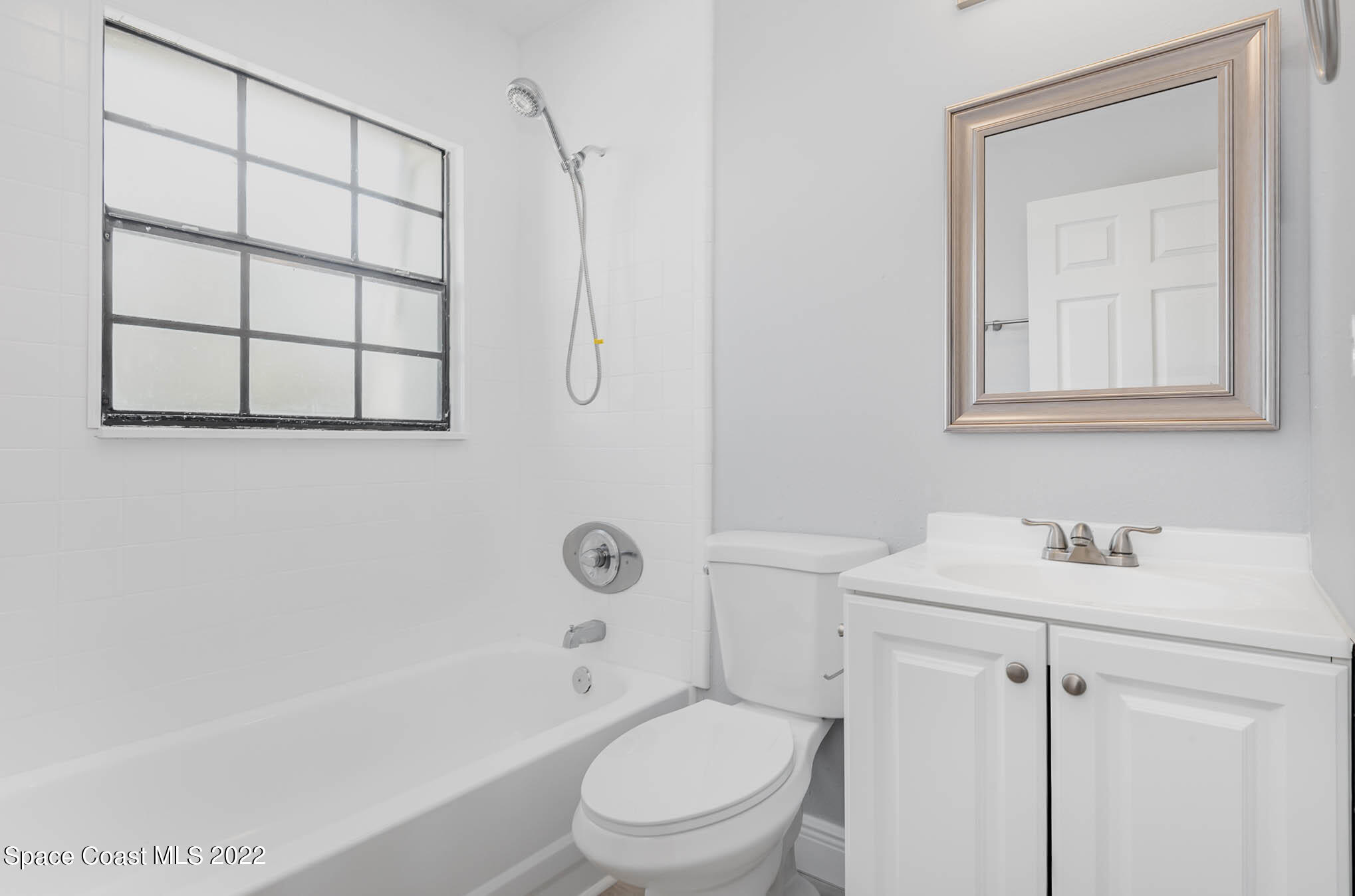 1300 Arlington Lane NE, 104