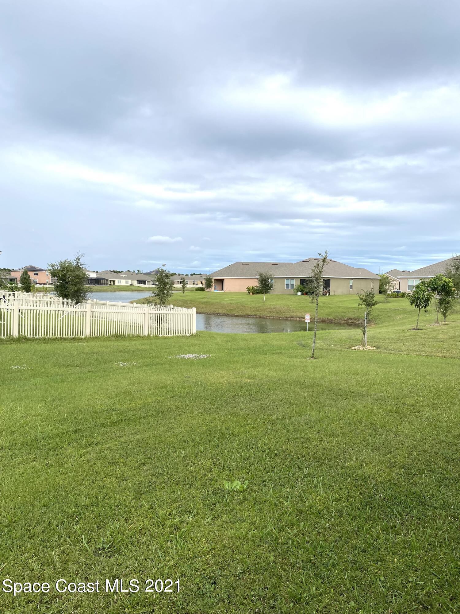 324 Moray Drive SW