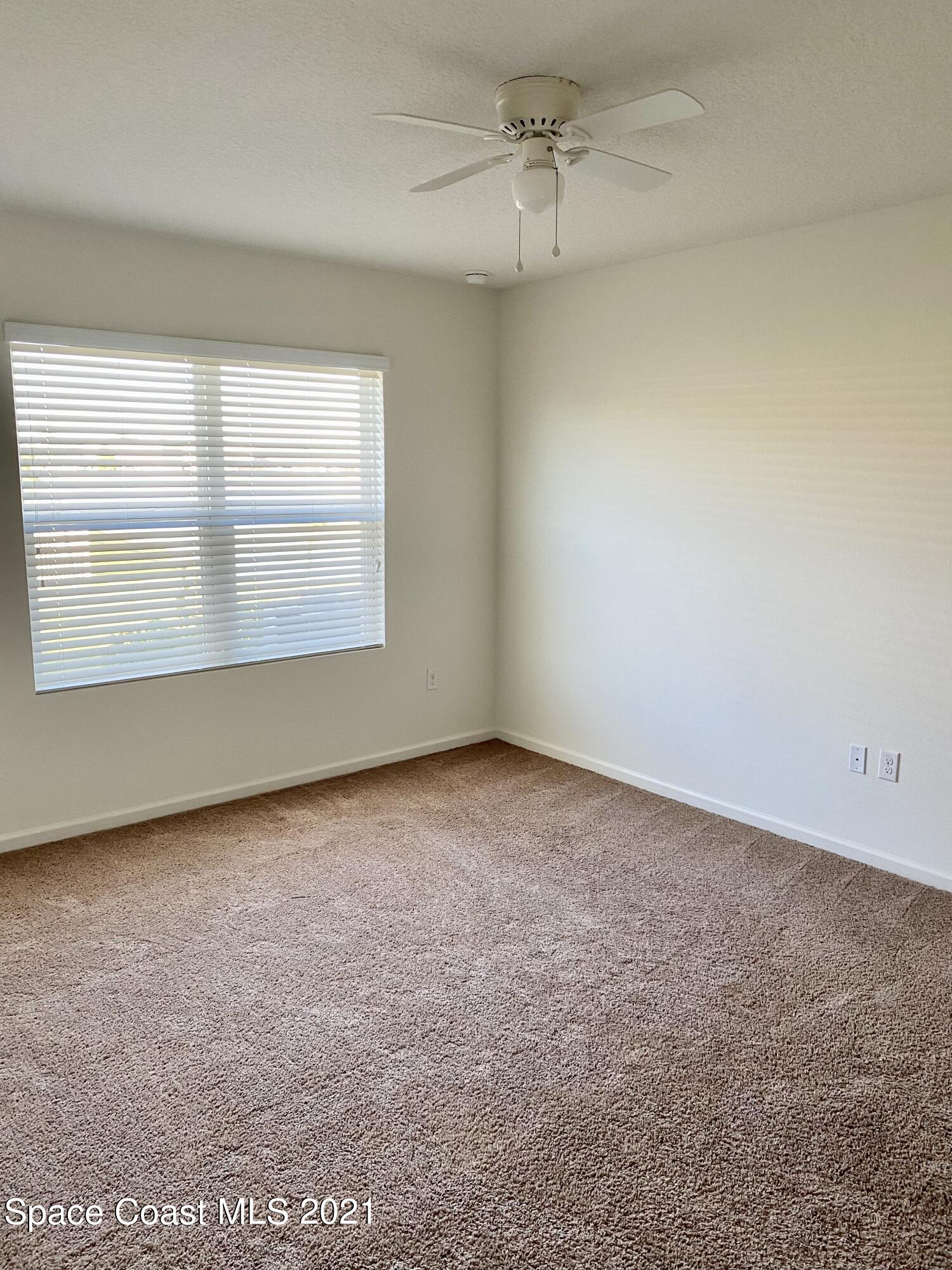 324 Moray Drive SW
