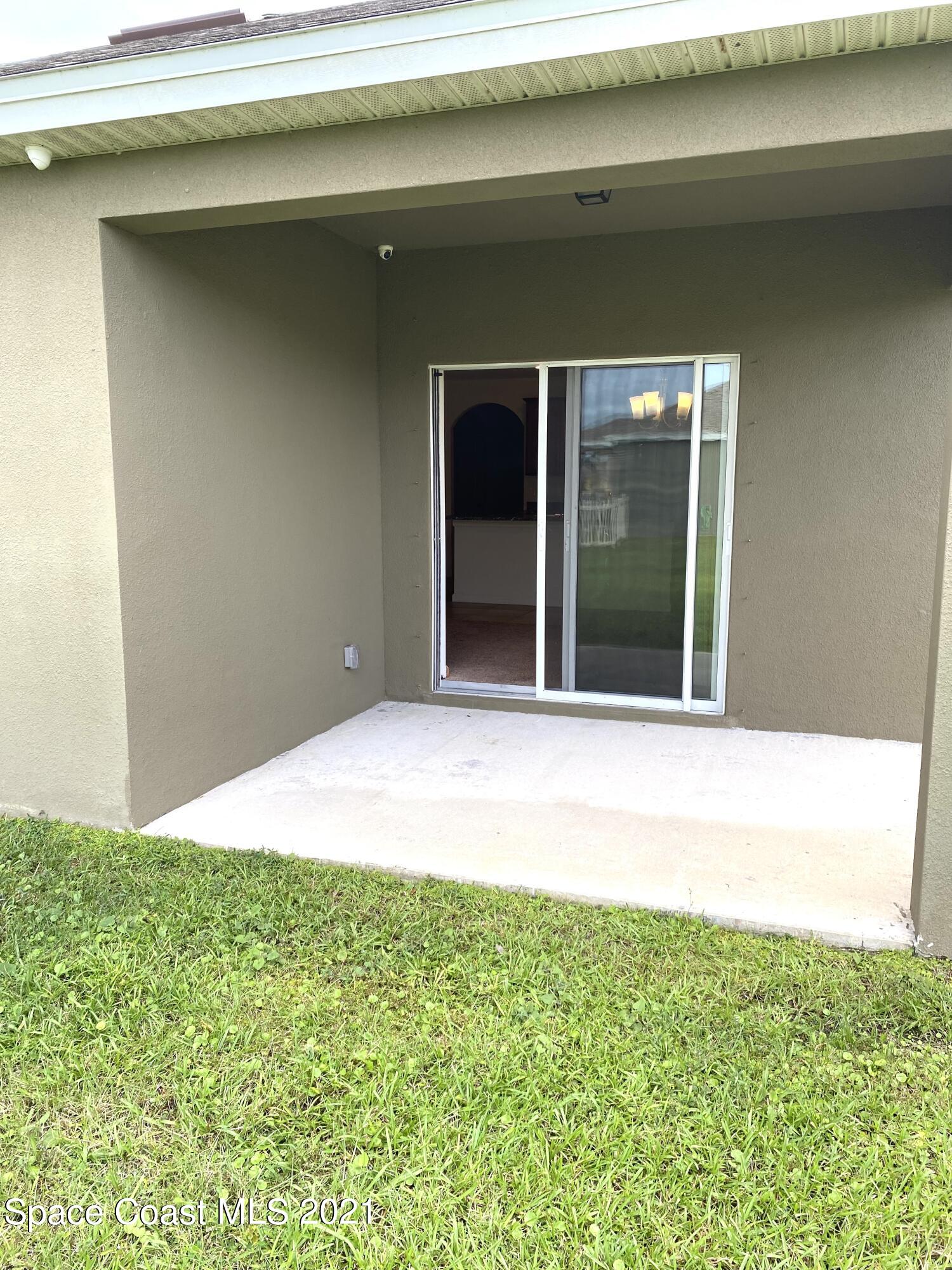 324 Moray Drive SW