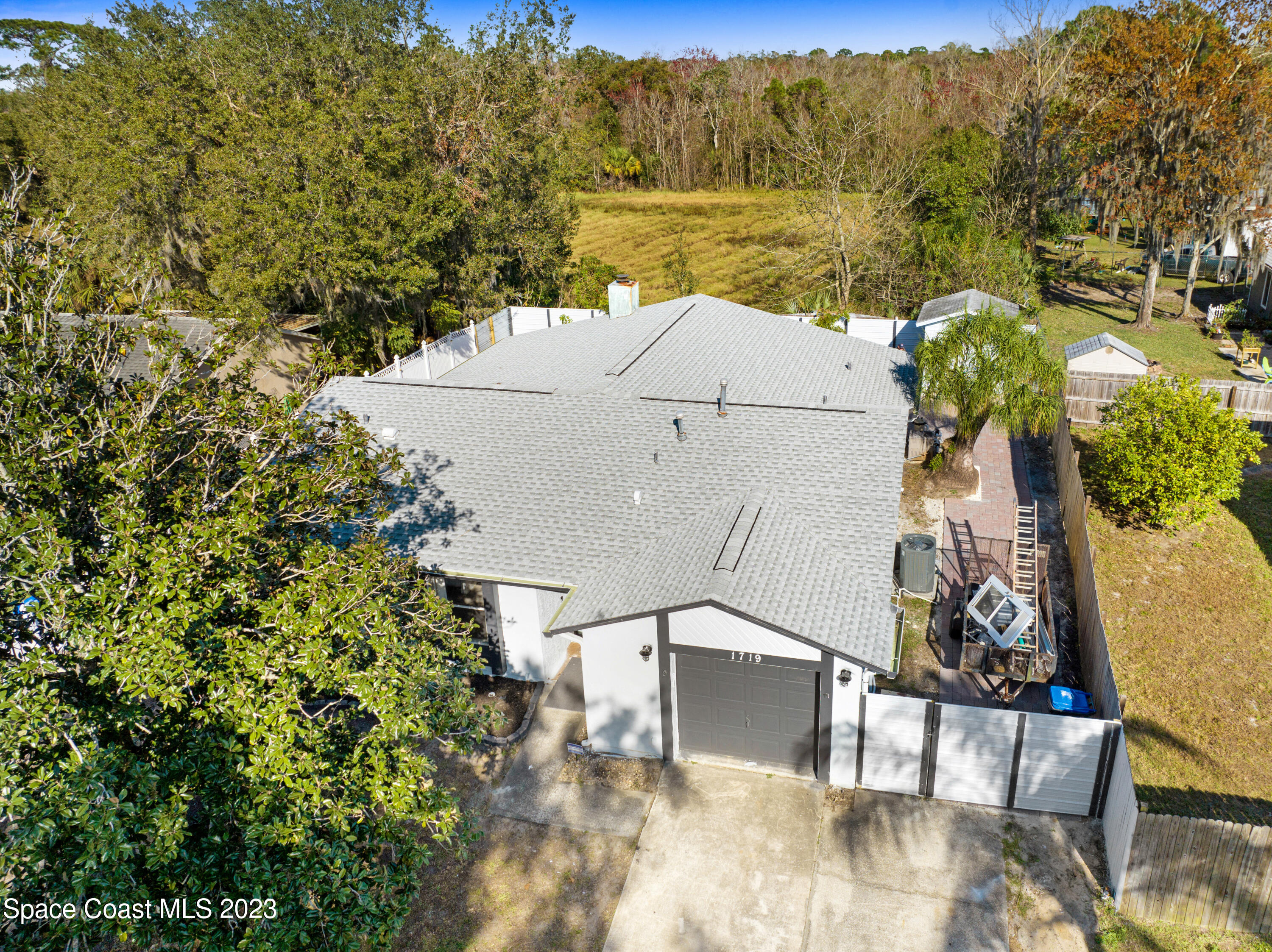 1719 Yorktown Avenue
