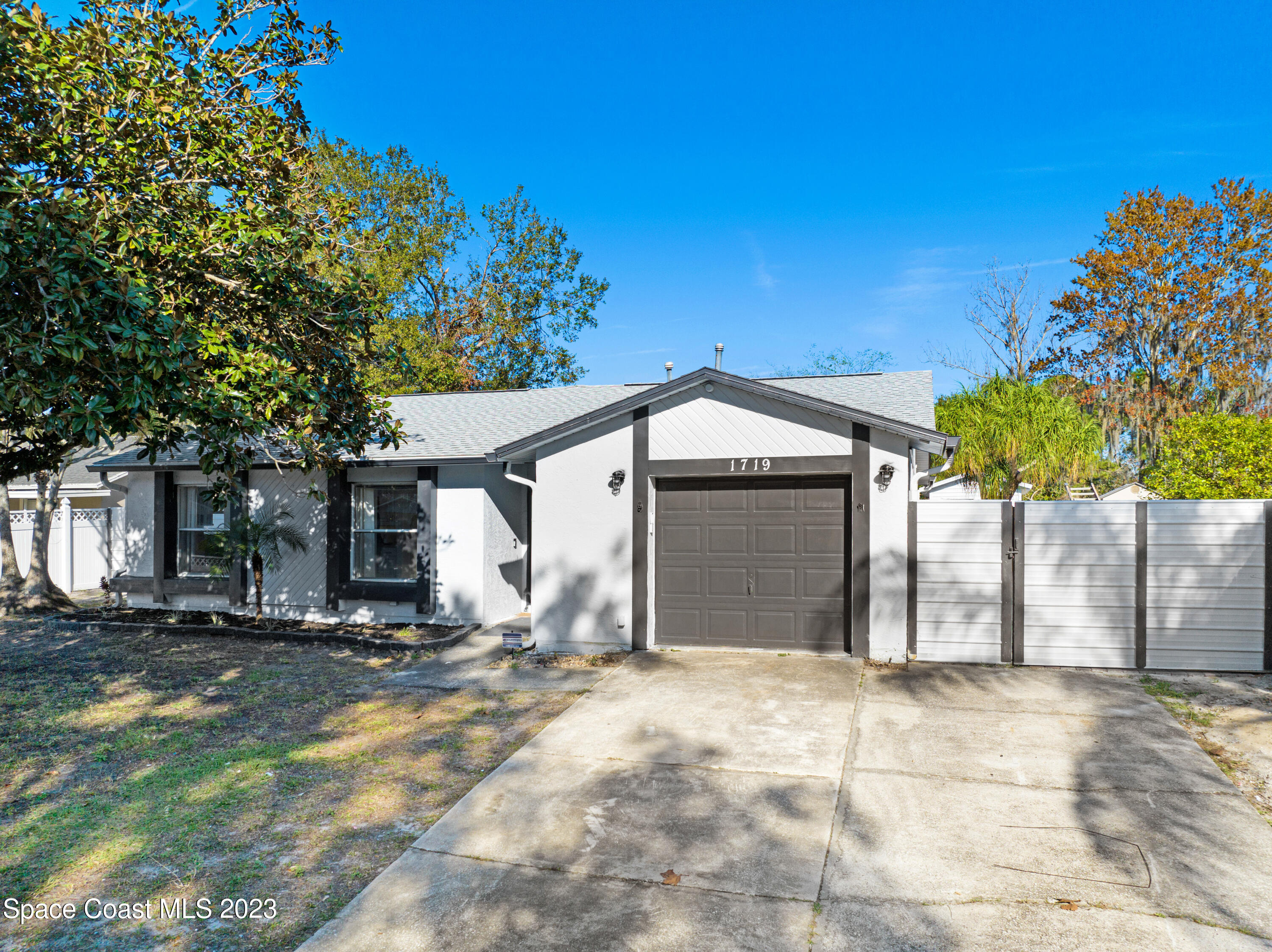 1719 Yorktown Avenue