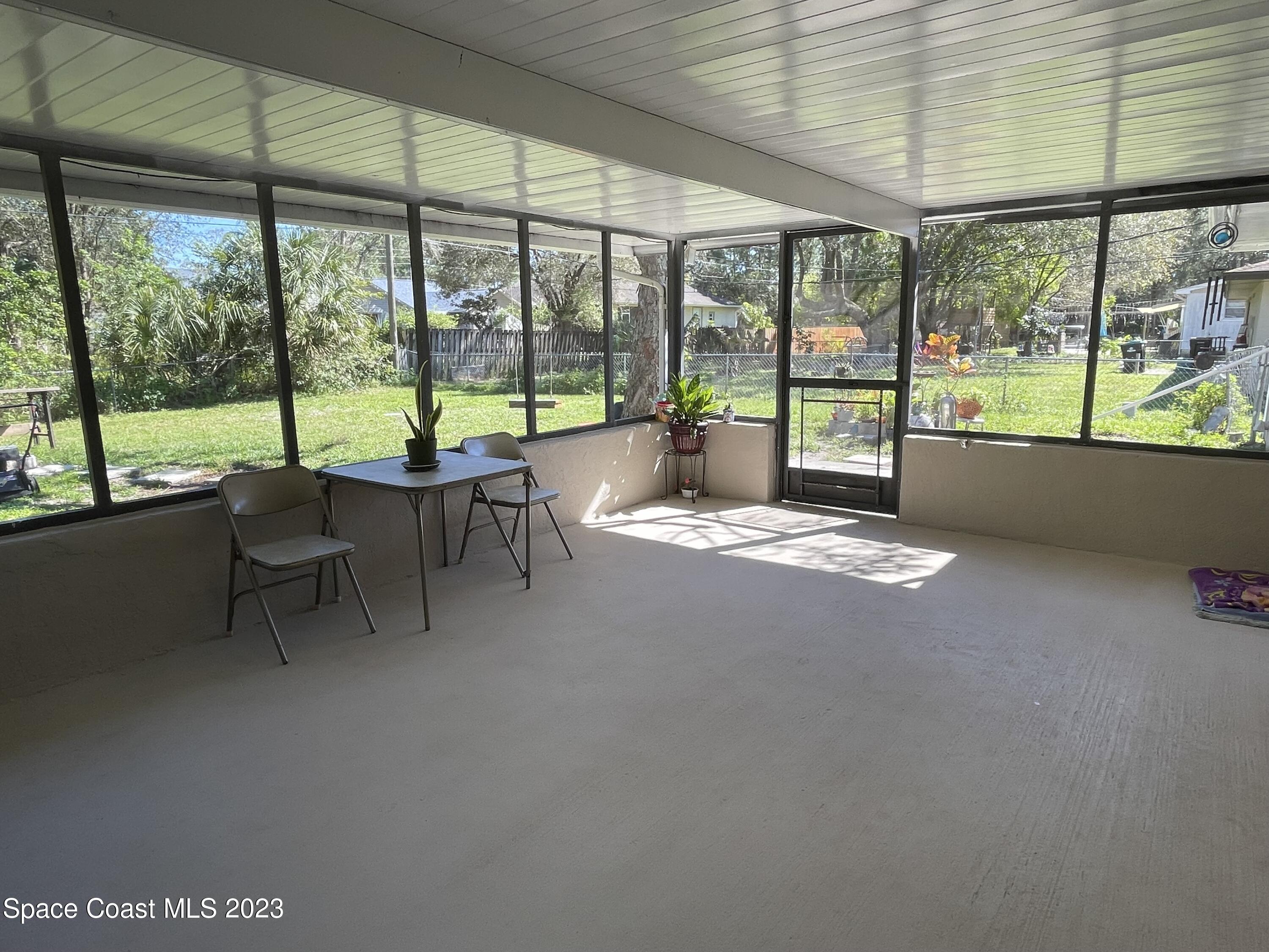 737 Santo Domingo Avenue SW
