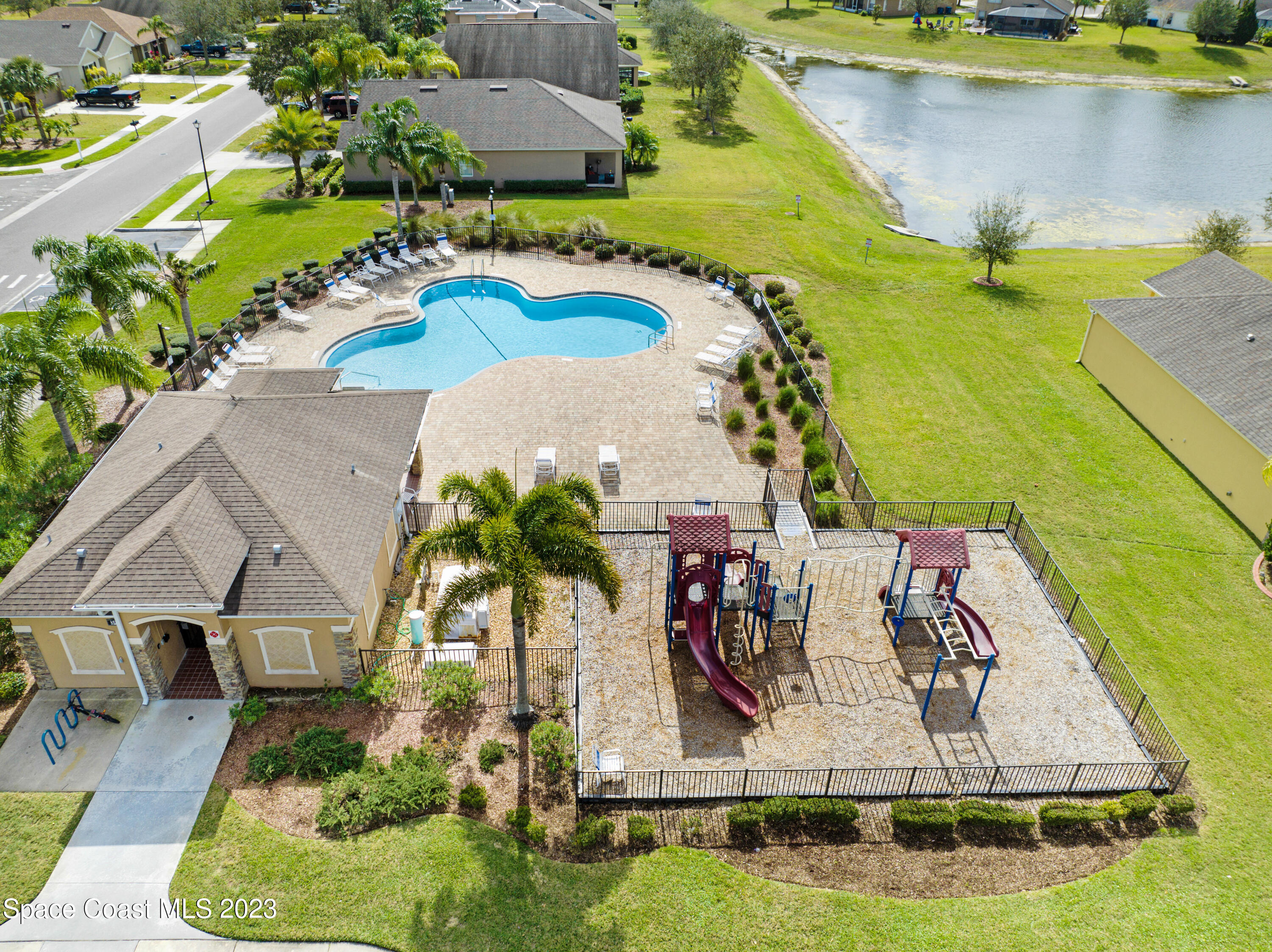 272 Wishing Well Circle SW