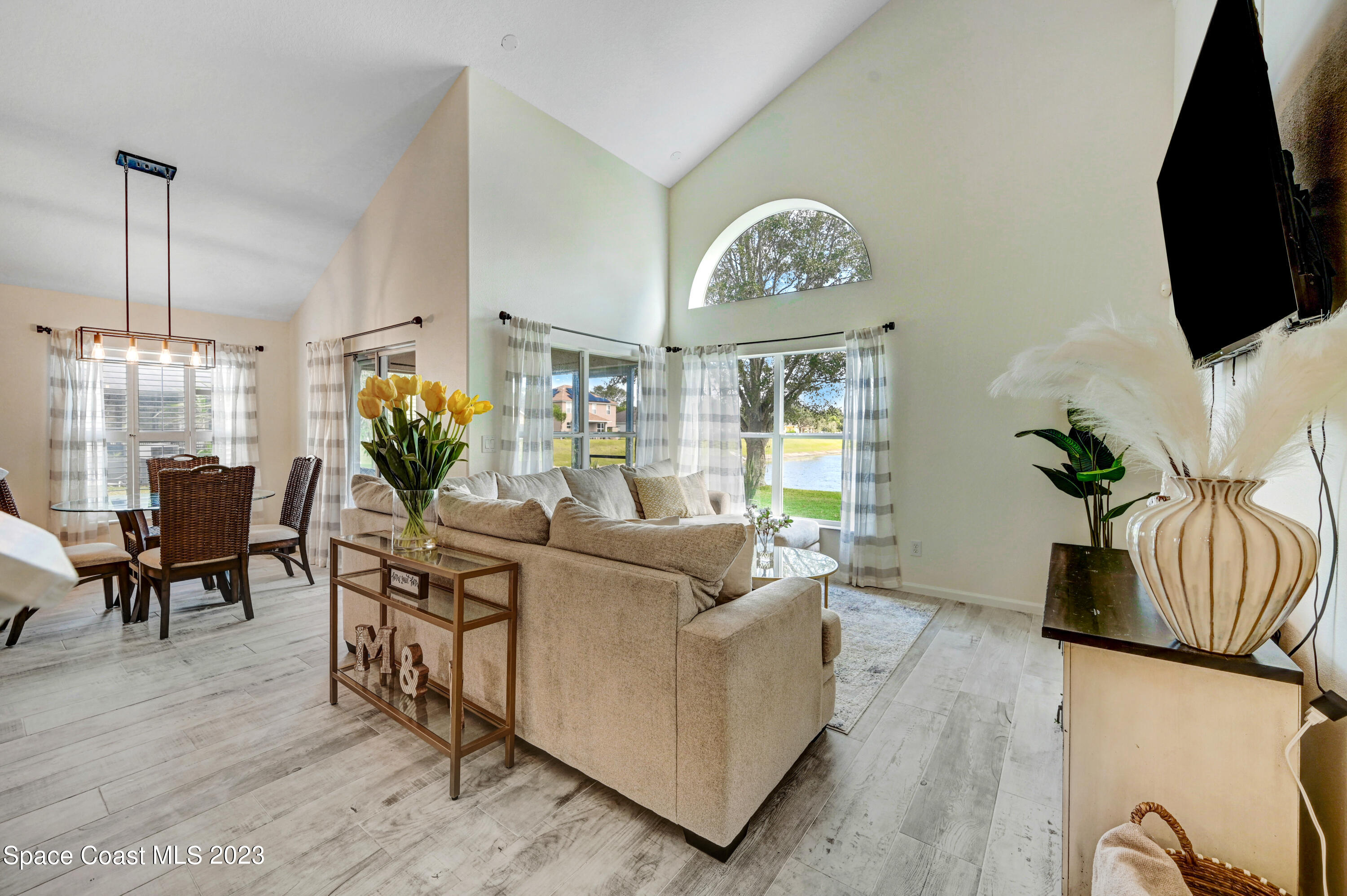 272 Wishing Well Circle SW