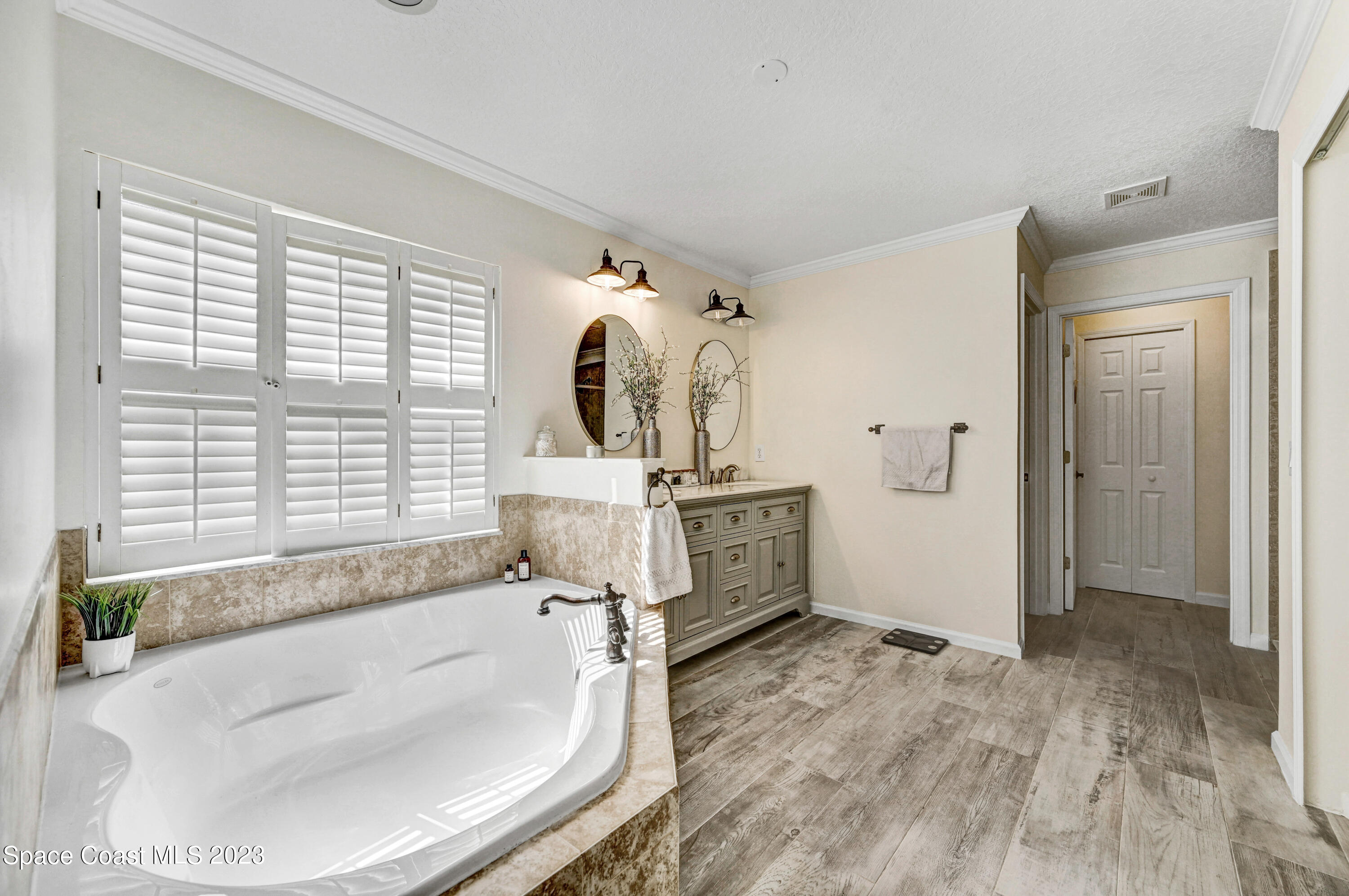 272 Wishing Well Circle SW