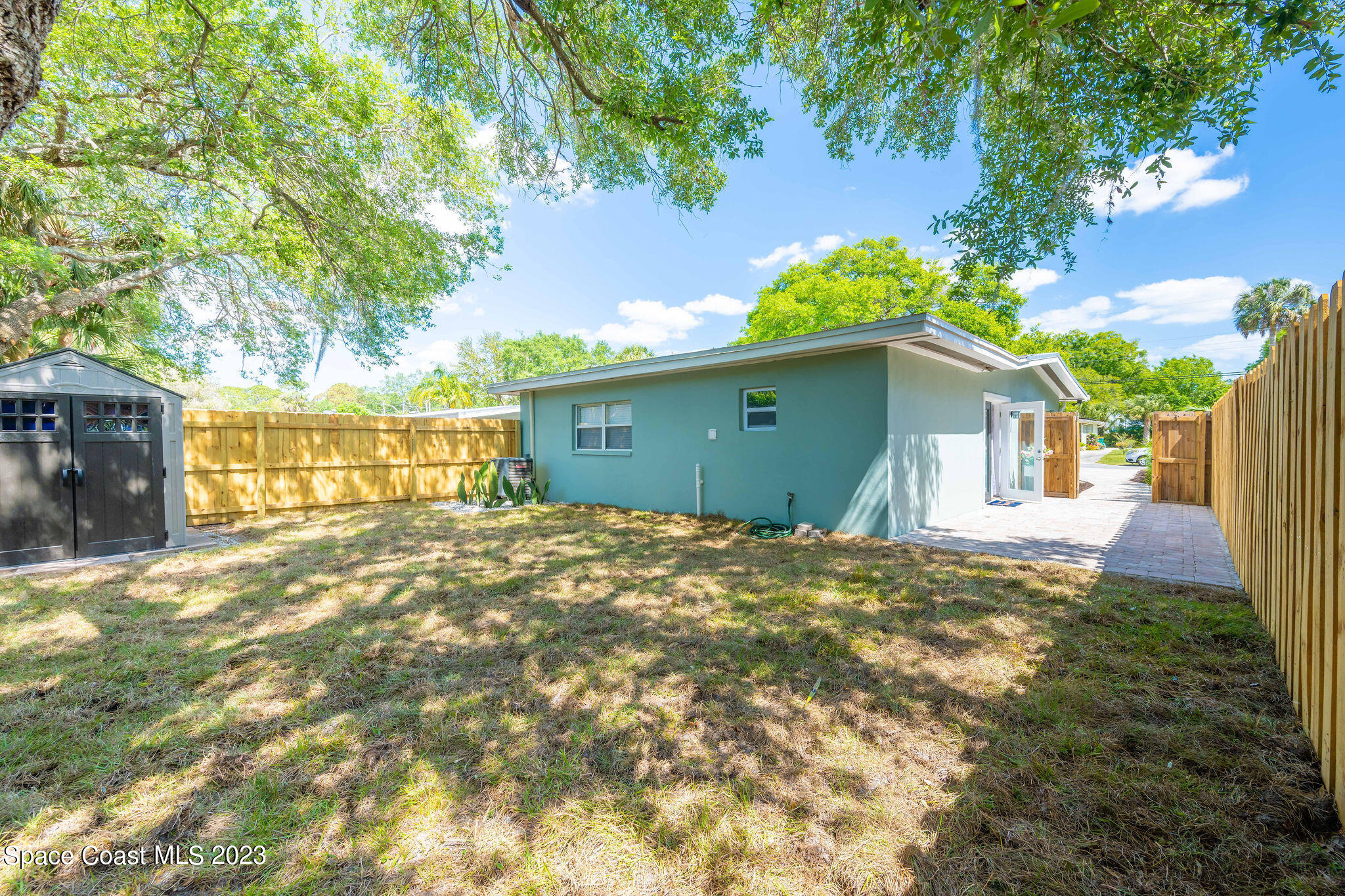255 E Laila Drive
