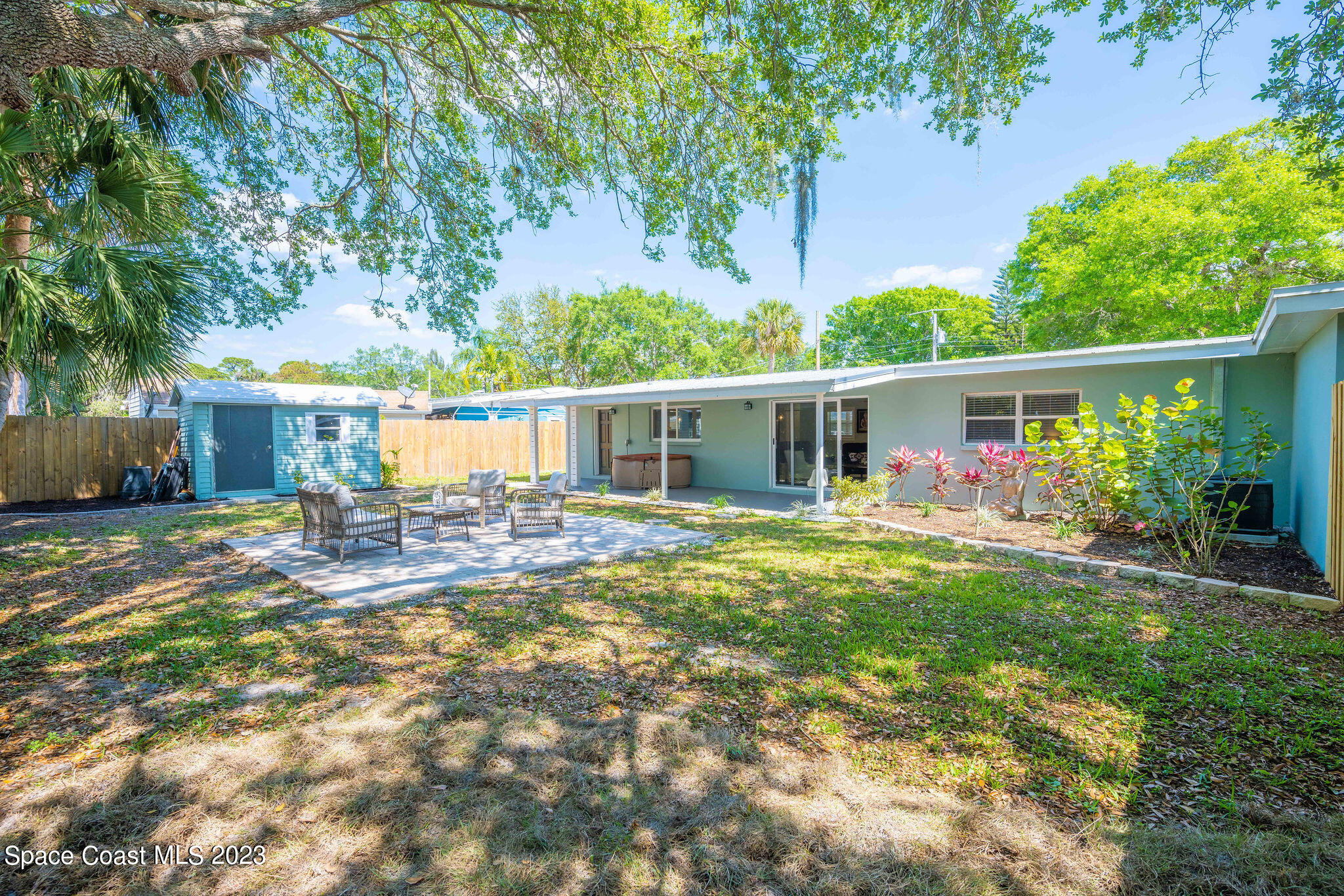 255 E Laila Drive